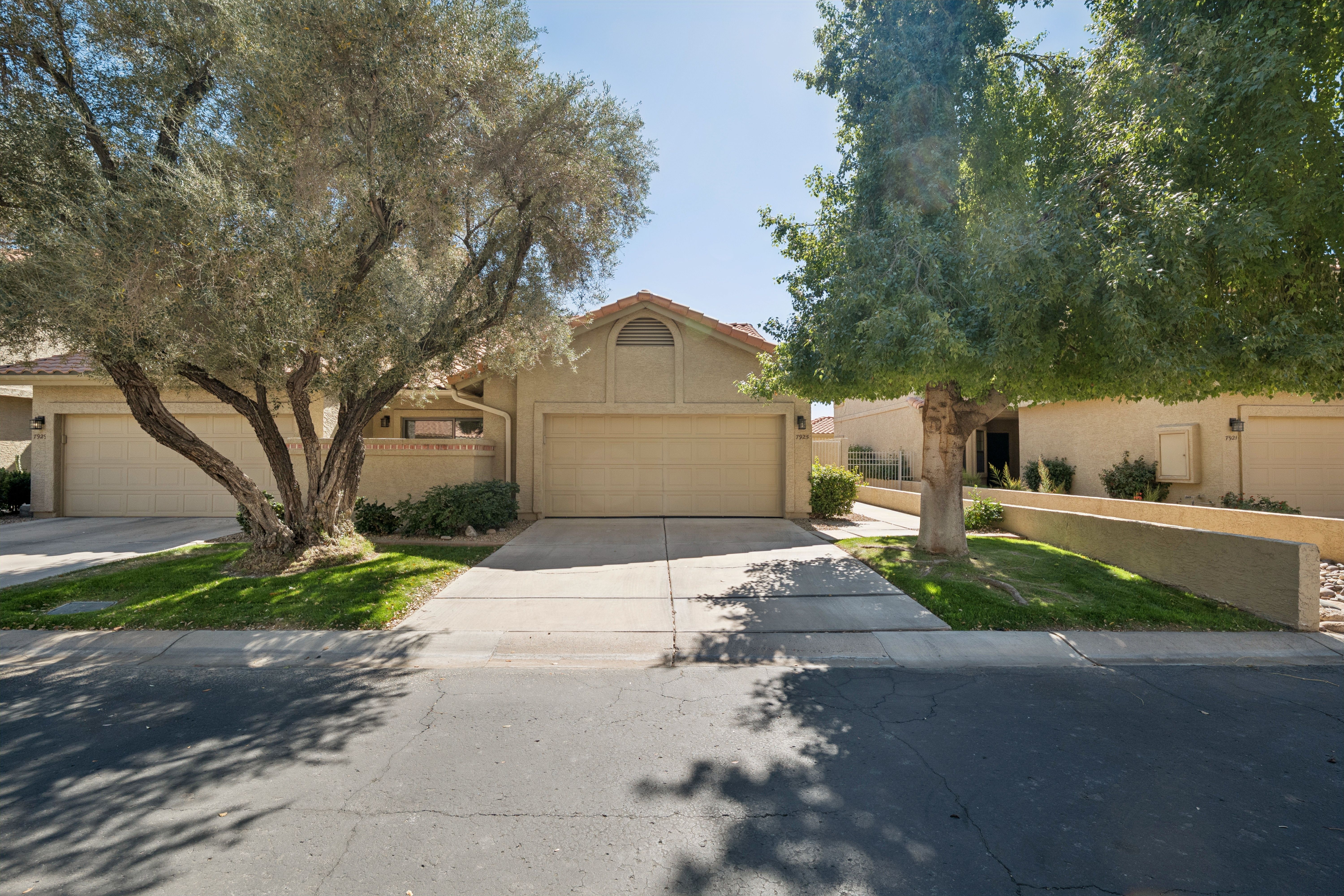  7925 E Pepper Tree Lane  Scottsdale, AZ - 物件實景