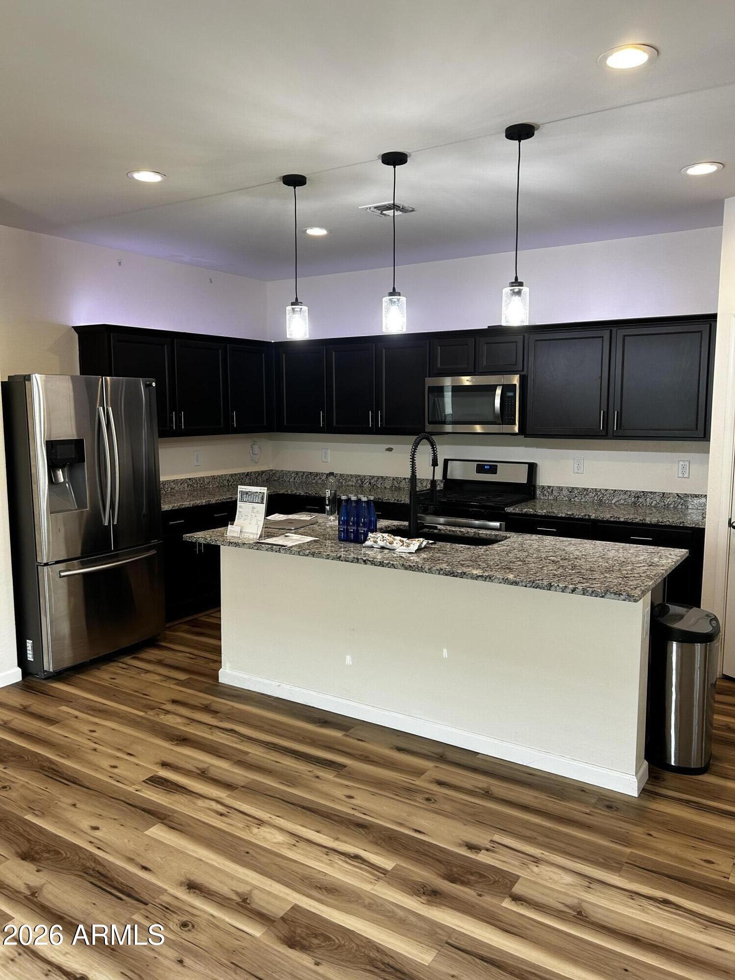  304 W White Sands Drive ¦San Tan Valley, AZ - 物件實景