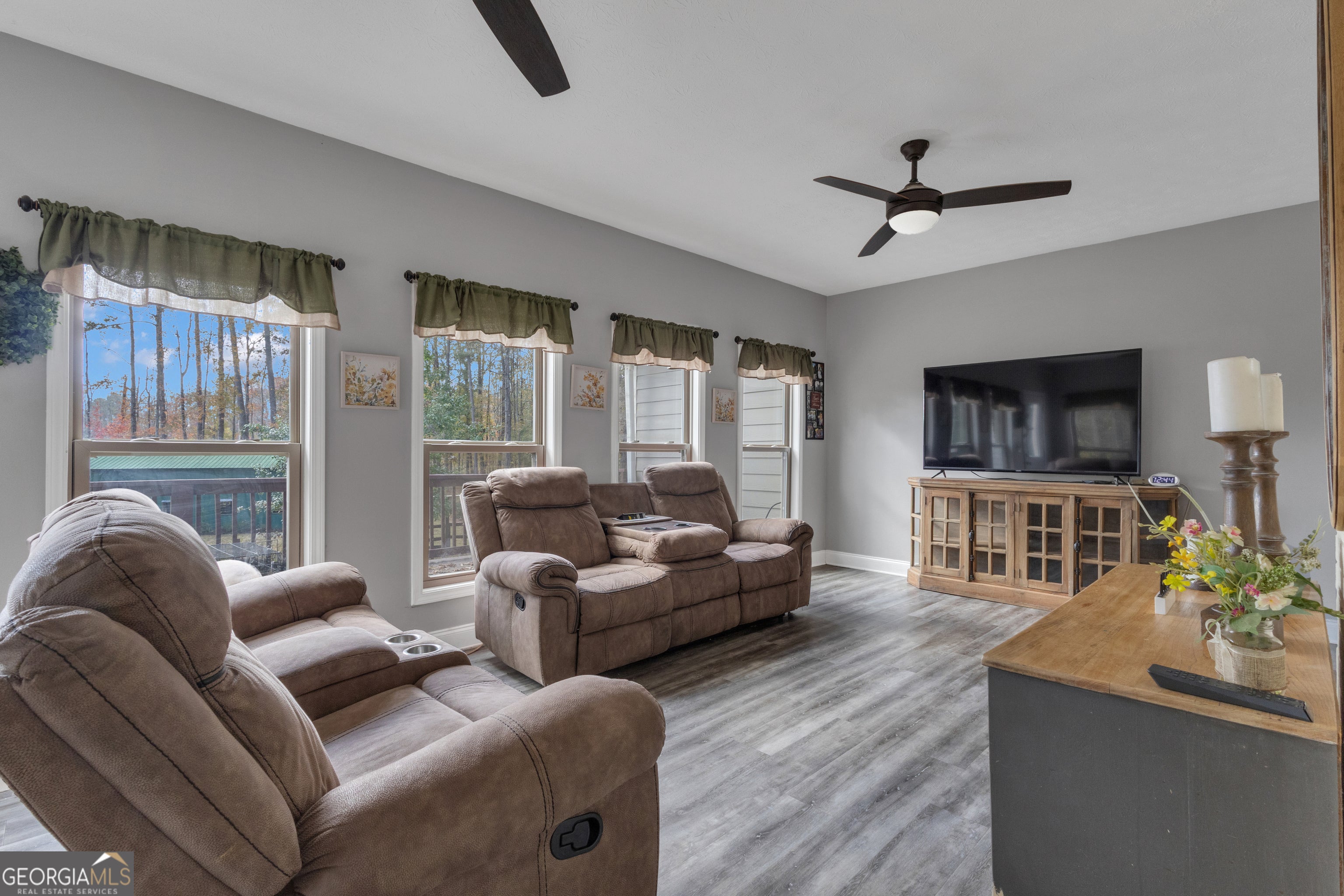 Fayetteville, Georgia, 30215, United States, 4 Bedrooms Bedrooms, ,4 BathroomsBathrooms,Residential,For Sale,1988686