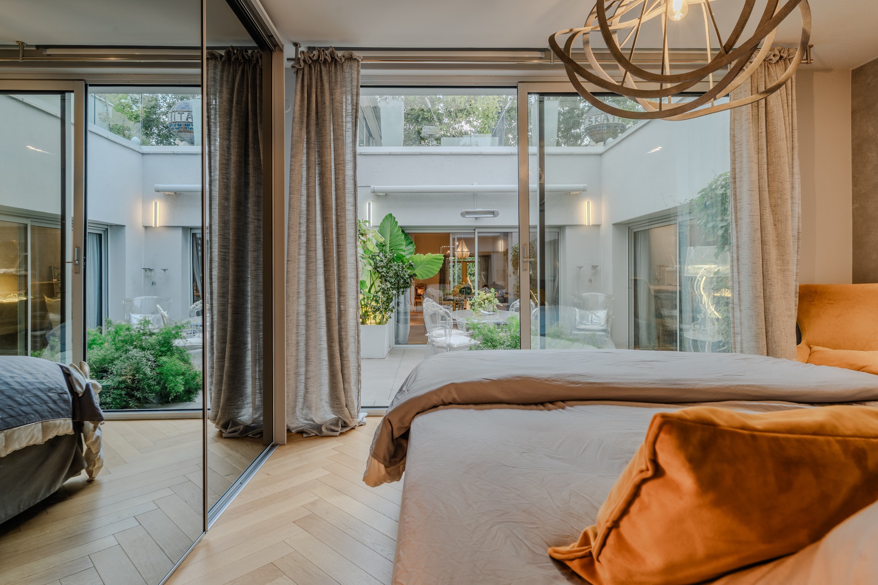  PERPIGNAN – A DUPLEX GARDEN APARTMENT IN THE HEART OF THE GOLDEN TRIANGLE - 物件實景