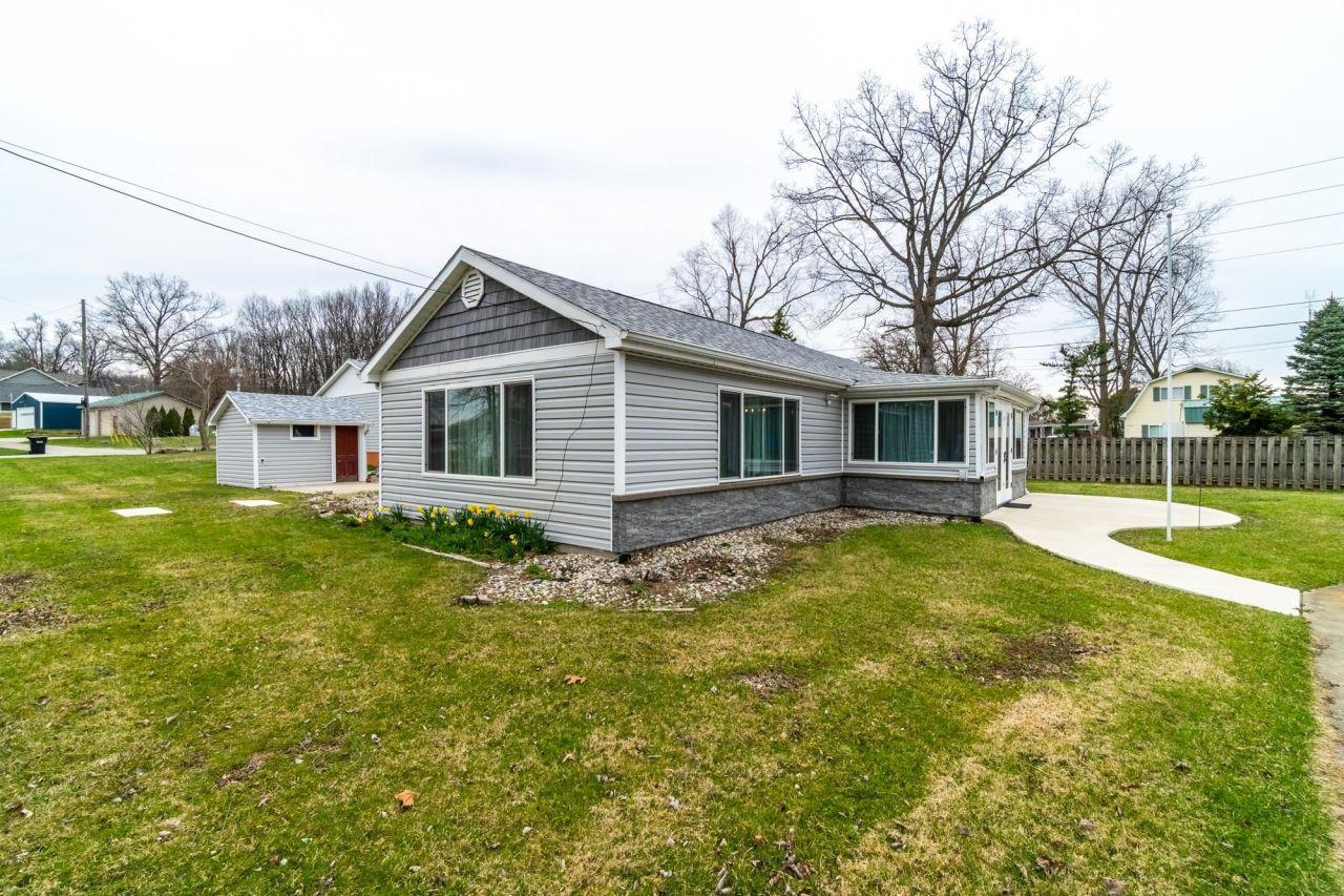 Angola, Indiana, 46703, United States, 2 Bedrooms Bedrooms, ,2 BathroomsBathrooms,Residential,For Sale,1768550