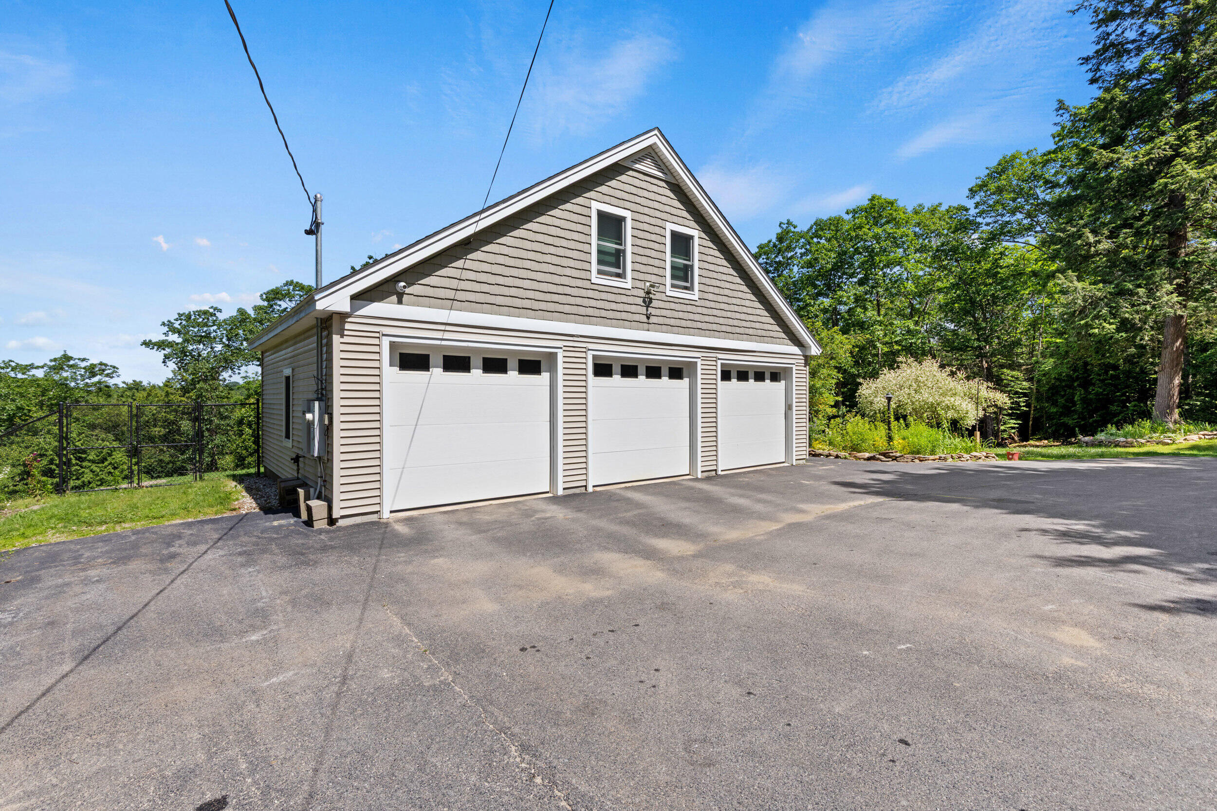 Windham, Maine, 04062, United States, 3 Bedrooms Bedrooms, ,4 BathroomsBathrooms,Residential,For Sale,1937682