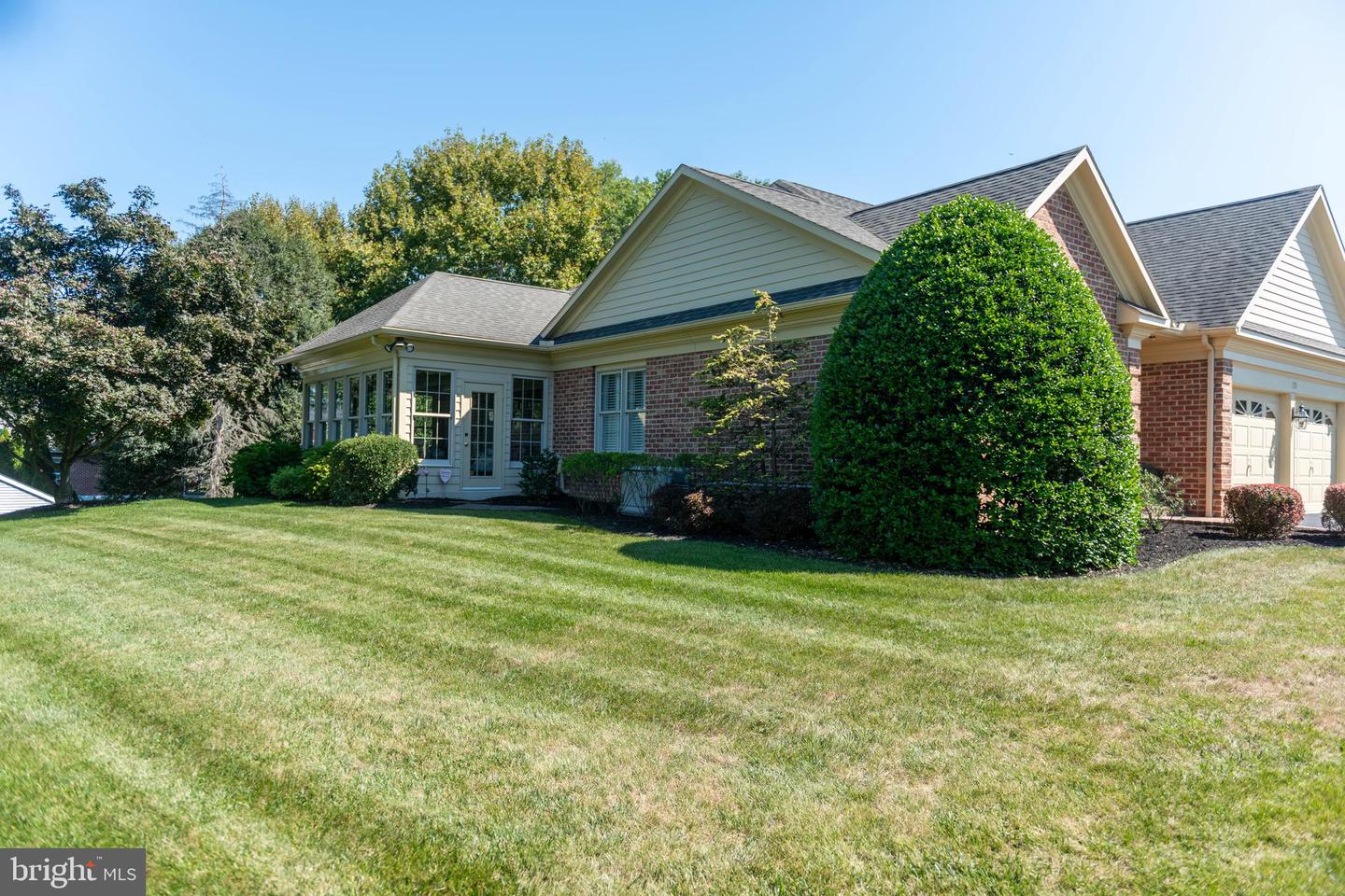 Hershey, Pennsylvania, 17033, United States, 2 Bedrooms Bedrooms, ,3 BathroomsBathrooms,Residential,For Sale,1933018