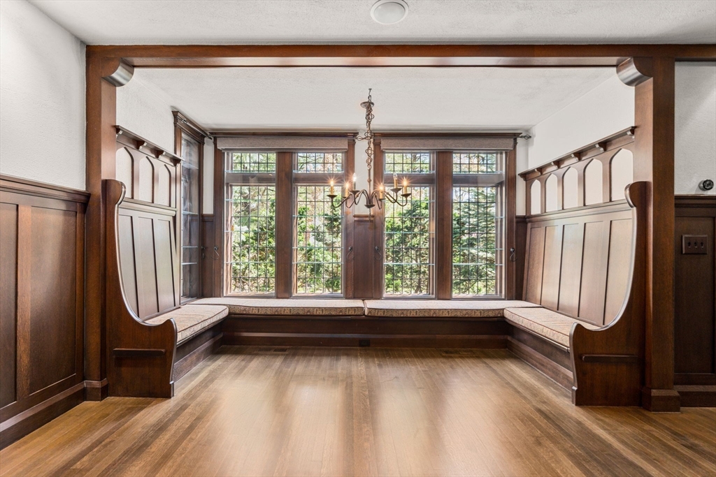 Wellesley, Massachusetts, 02482, United States, 9 Bedrooms Bedrooms, ,10 BathroomsBathrooms,Residential,For Sale,1804241