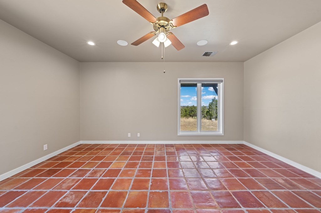 Kerrville, Texas, 78028, United States, 4 Bedrooms Bedrooms, ,5 BathroomsBathrooms,Residential,For Sale,1740072
