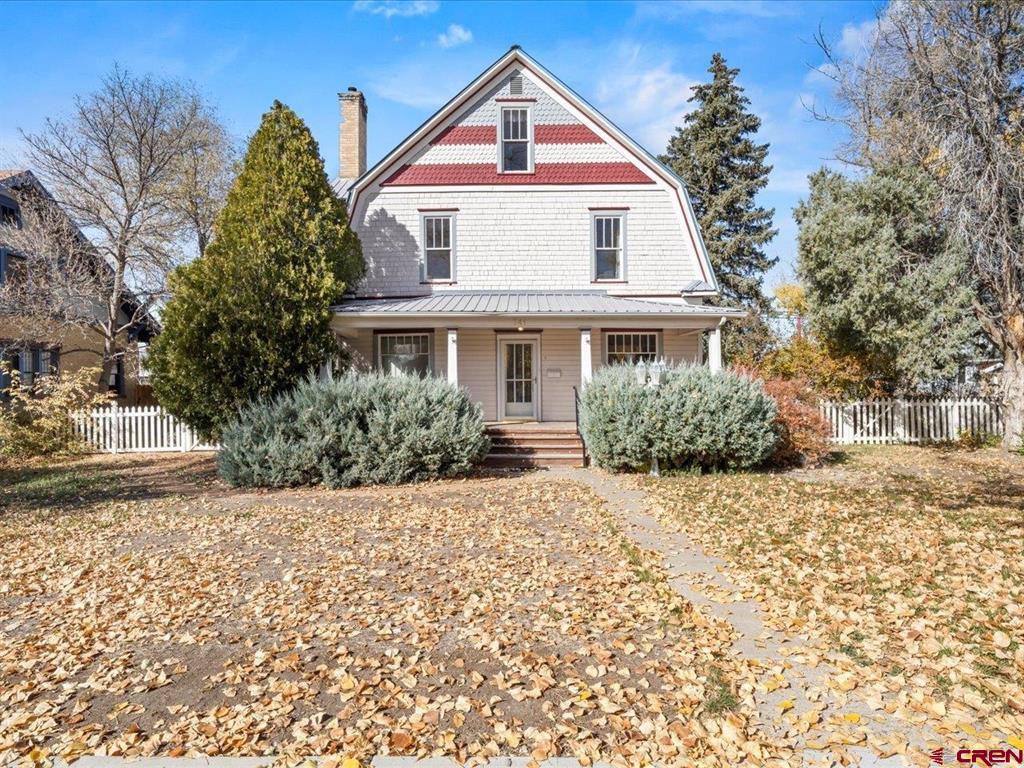 Montrose, Colorado, 81401, United States, 5 Bedrooms Bedrooms, ,1 BathroomBathrooms,Residential,For Sale,1994481