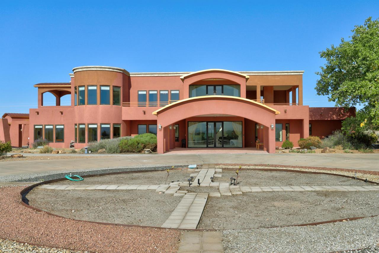 6301 COORS Boulevard NW, Albuquerque, New Mexico, 87120, United States, 3 Bedrooms Bedrooms, ,4 BathroomsBathrooms,Residential,For Sale,6301 COORS Boulevard NW,1637534