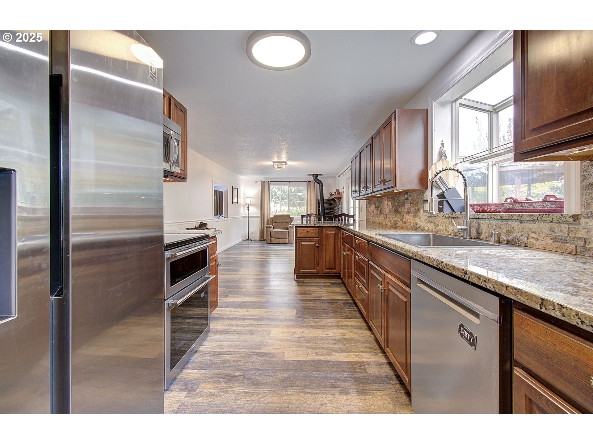 Brush Prairie, Washington, 98606, United States, 4 Bedrooms Bedrooms, ,3 BathroomsBathrooms,Residential,For Sale,1960783