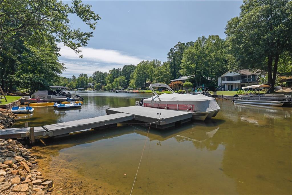 Waleska, Georgia, 30183, United States, 3 Bedrooms Bedrooms, ,2 BathroomsBathrooms,Residential,For Sale,1942534