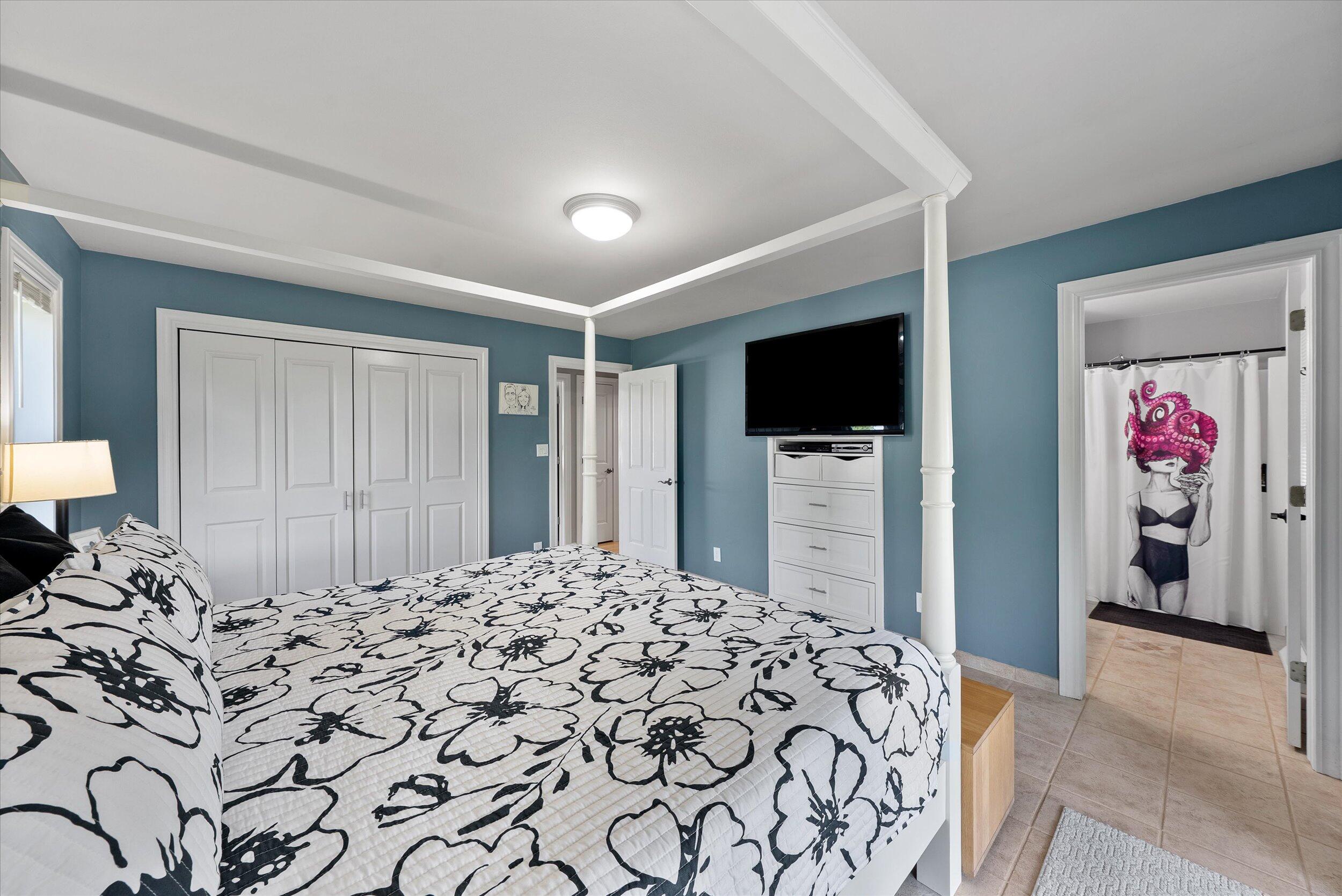 Grafton, Wisconsin, 53024, United States, 3 Bedrooms Bedrooms, ,2 BathroomsBathrooms,Residential,For Sale,1938836