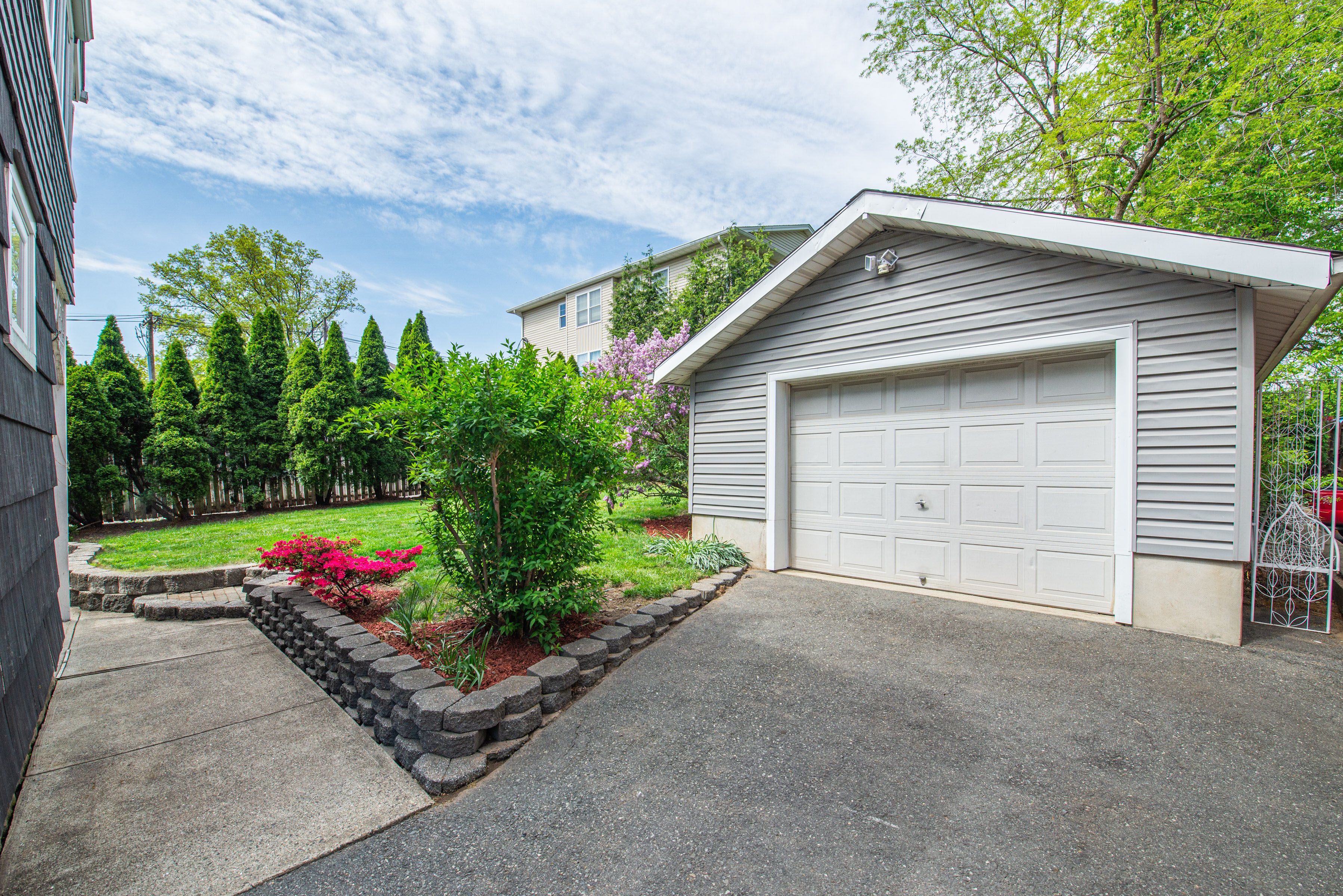 Nutley, New Jersey, 07110, United States, 3 Bedrooms Bedrooms, ,2 BathroomsBathrooms,Residential,For Sale,1935427