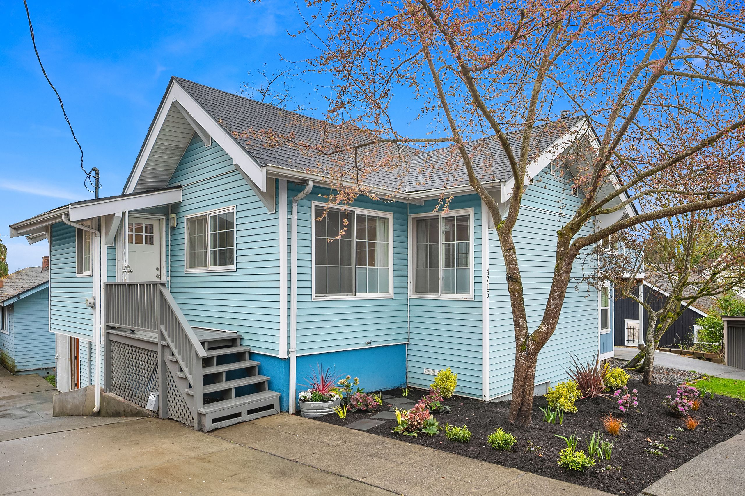 4715 S Orcas St, Seattle, WA 98118 