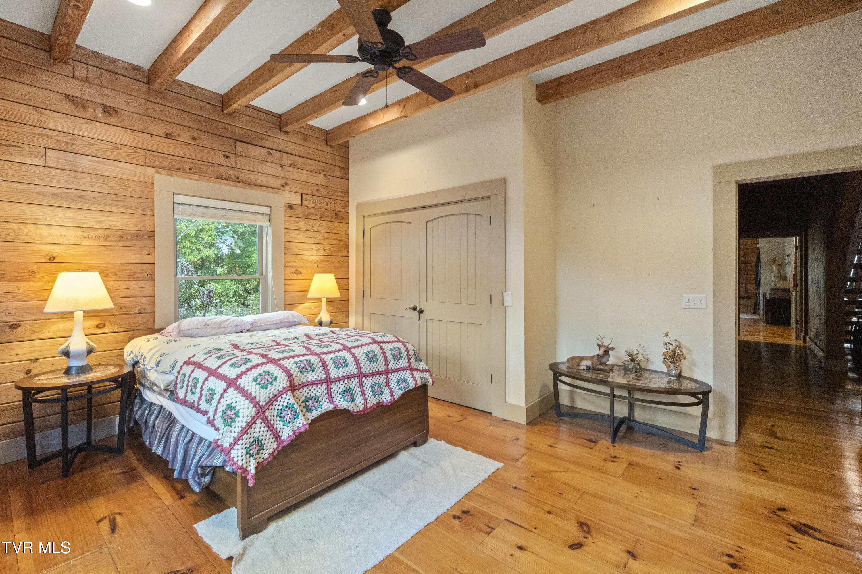 Greeneville, Tennessee, 37745, United States, 5 Bedrooms Bedrooms, ,4 BathroomsBathrooms,Residential,For Sale,1981962