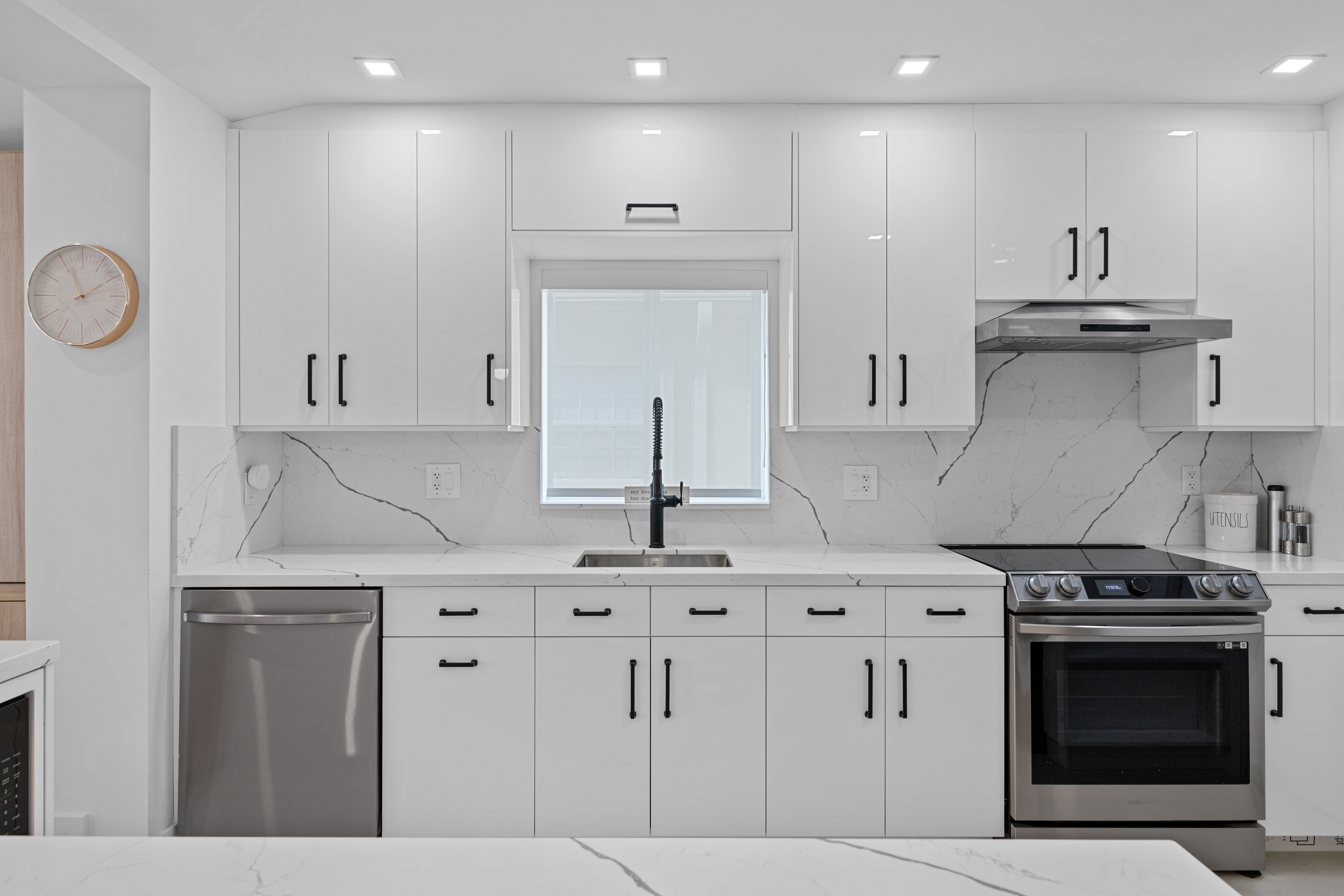  8926 Emerson Ave, Surfside, FL, 33154 - 物件實景