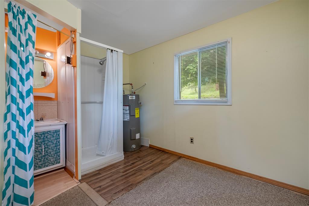 Polson, Montana, 59860, United States, 3 Bedrooms Bedrooms, ,1 BathroomBathrooms,Residential,For Sale,1846037
