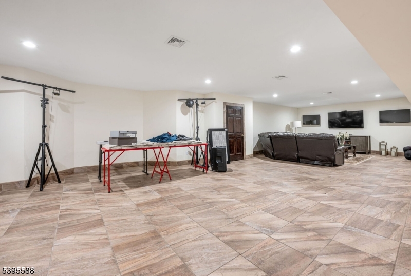 Sparta Twp., New Jersey, 07871, United States, 6 Bedrooms Bedrooms, ,7 BathroomsBathrooms,Residential,For Sale,1987965