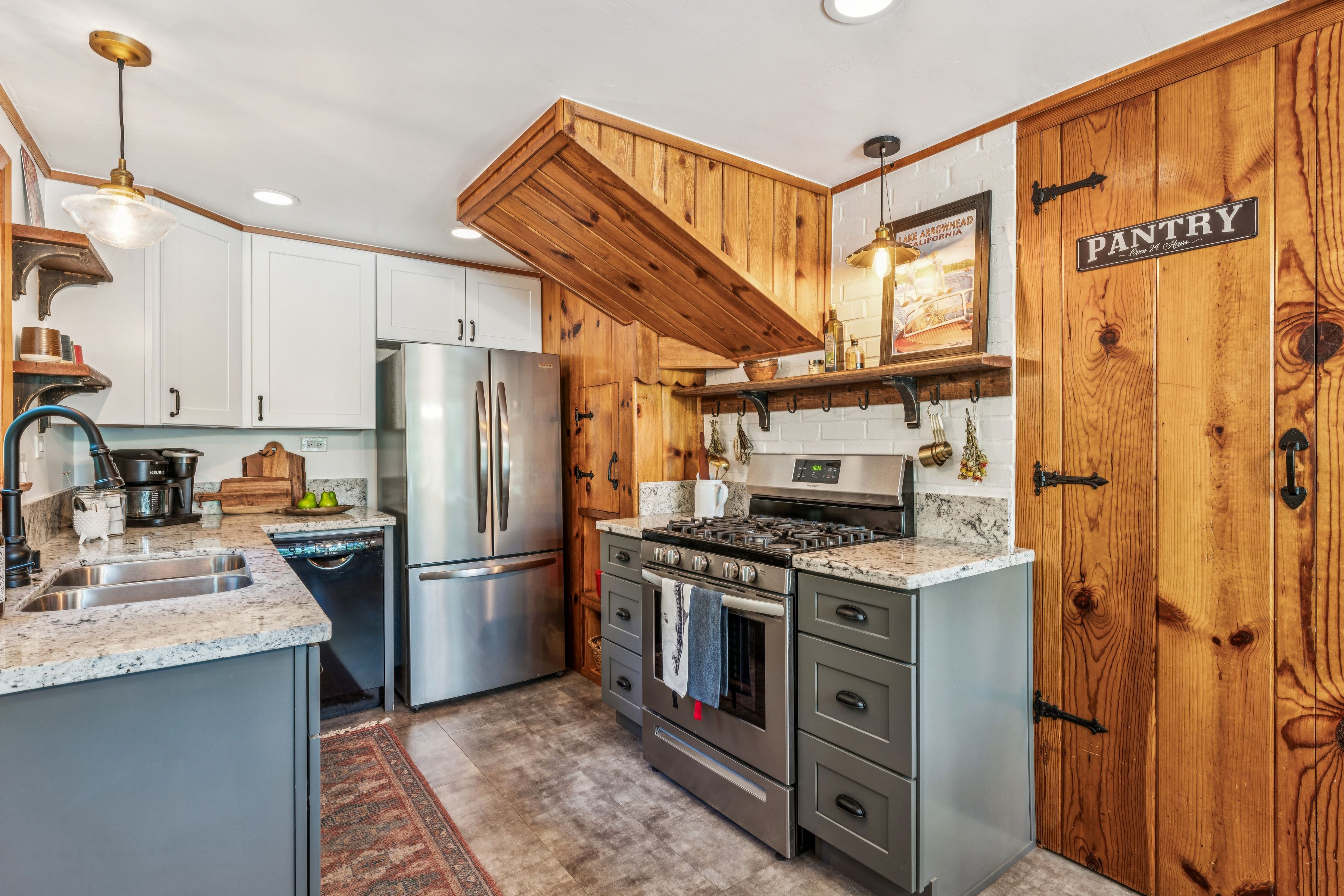  177 Joaquin Miller Road, Lake Arrowhead, CA 92352 - 物件實景