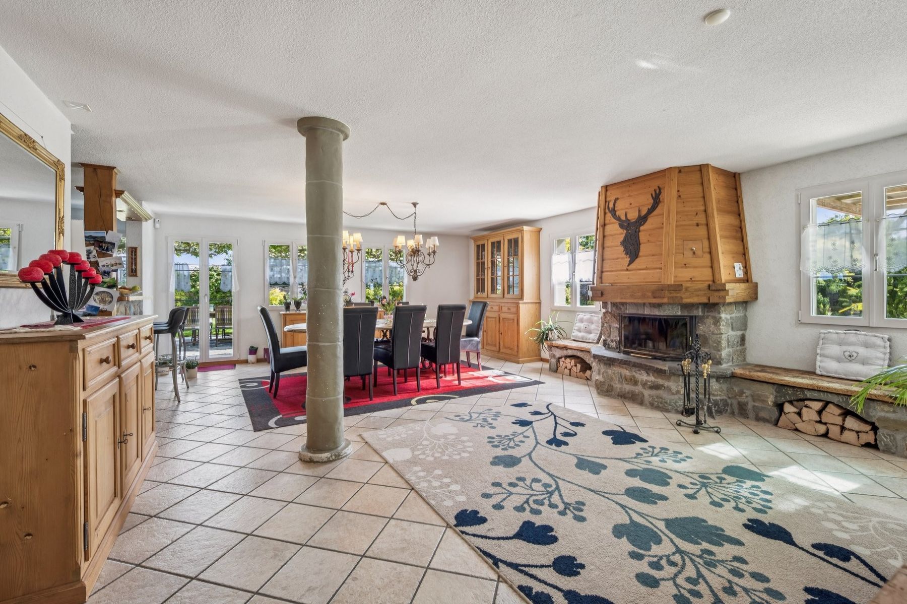  Exceptional 8-room residence with wooded grounds and swimming pool in Montprevey - 物件實景