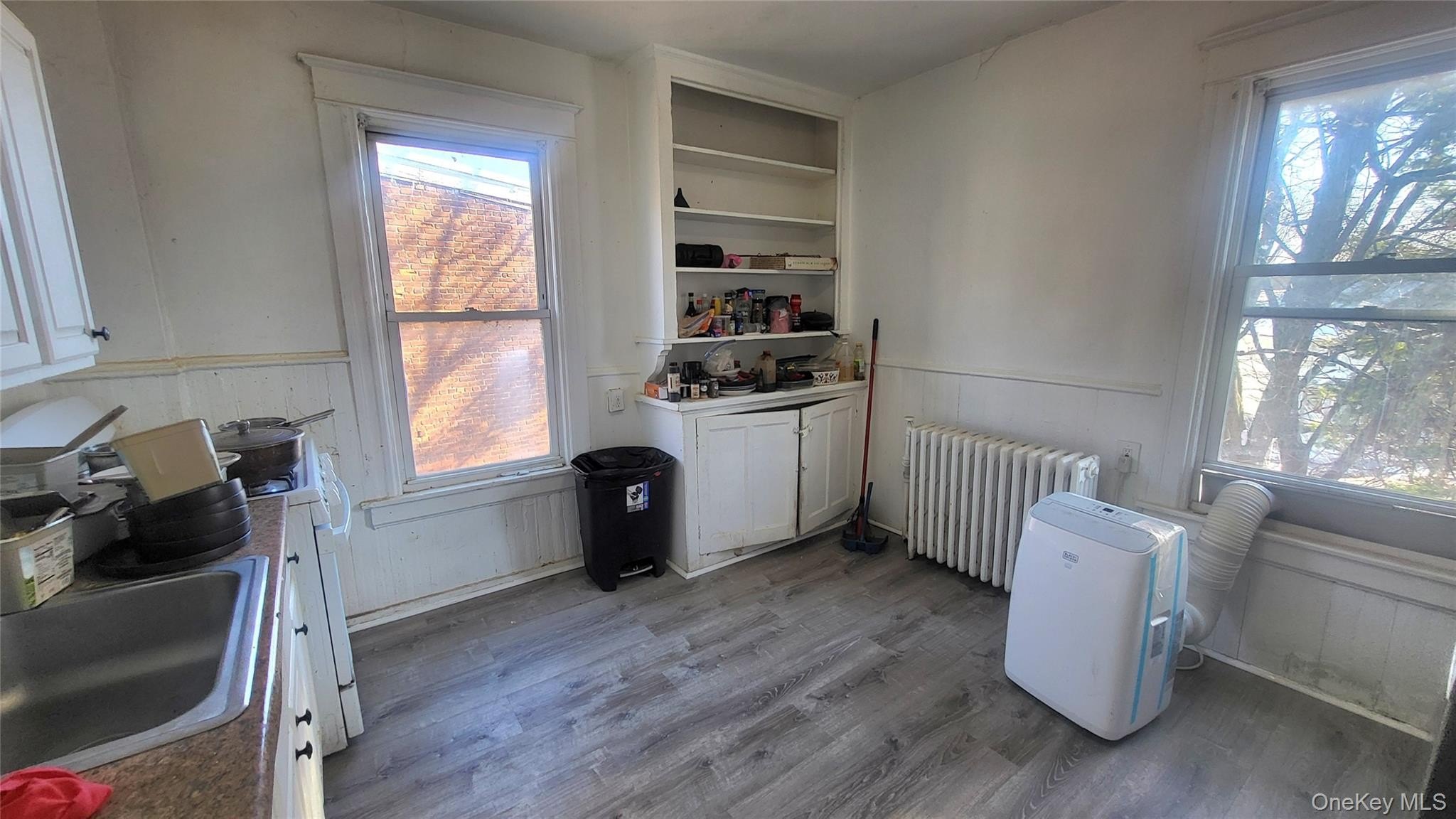 Poughkeepsie, New York, 12601, United States, 9 Bedrooms Bedrooms, ,3 BathroomsBathrooms,Residential,For Sale,1996441