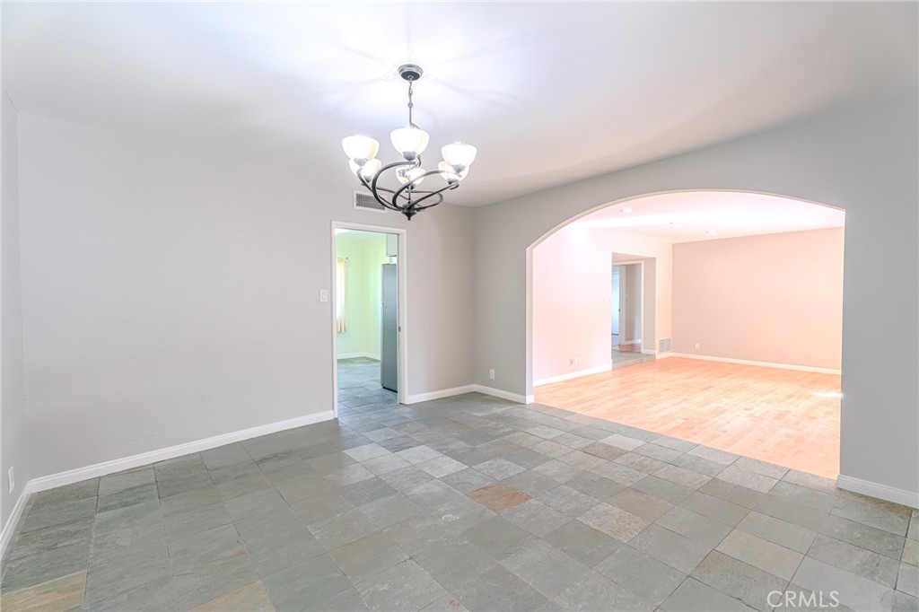 Woodland Hills, California, 91367, United States, 4 Bedrooms Bedrooms, ,3 BathroomsBathrooms,Residential,For Sale,1987508