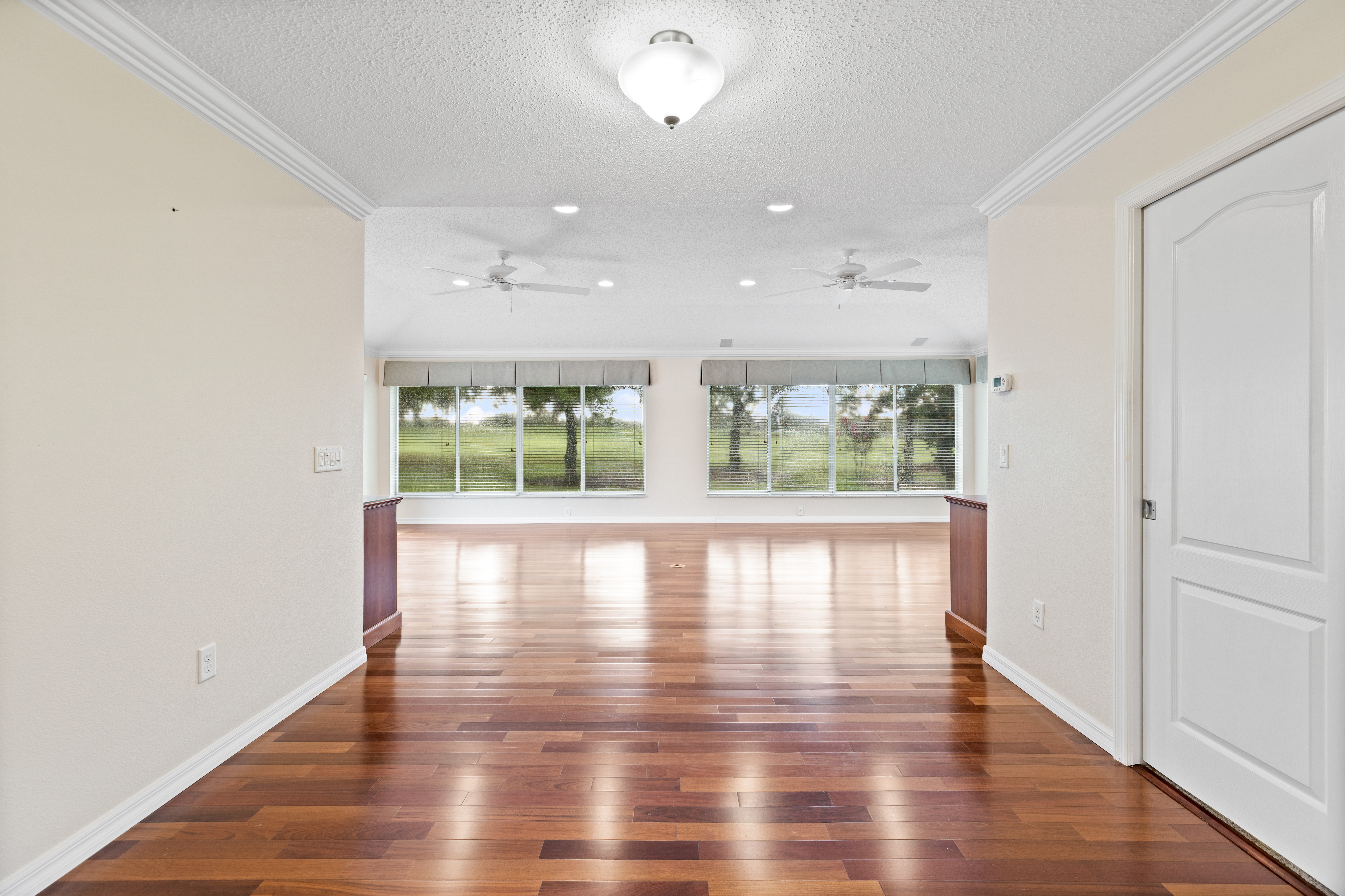 The Villages, Florida, 32162, United States, 3 Bedrooms Bedrooms, ,2 BathroomsBathrooms,Residential,For Sale,1928221