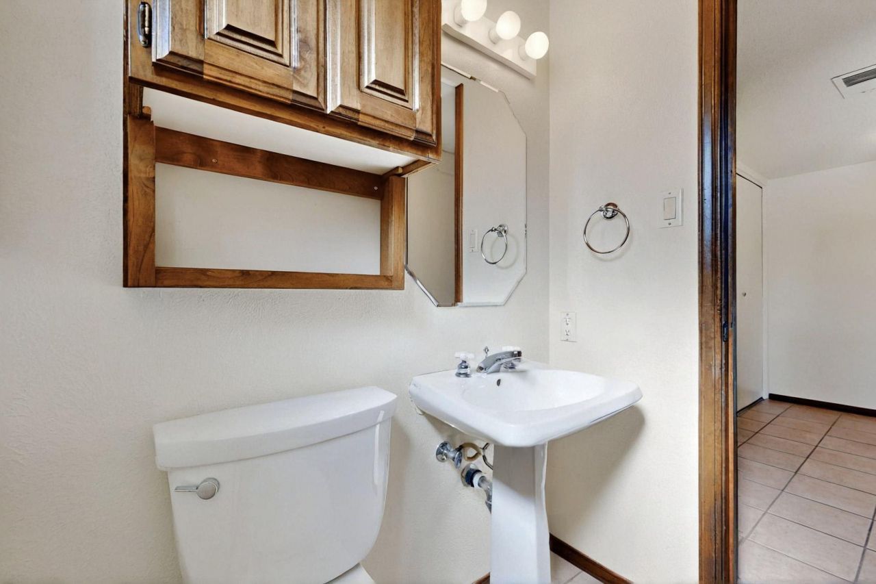 Albuquerque, New Mexico, 87123, United States, 4 Bedrooms Bedrooms, ,4 BathroomsBathrooms,Residential,For Sale,1876196
