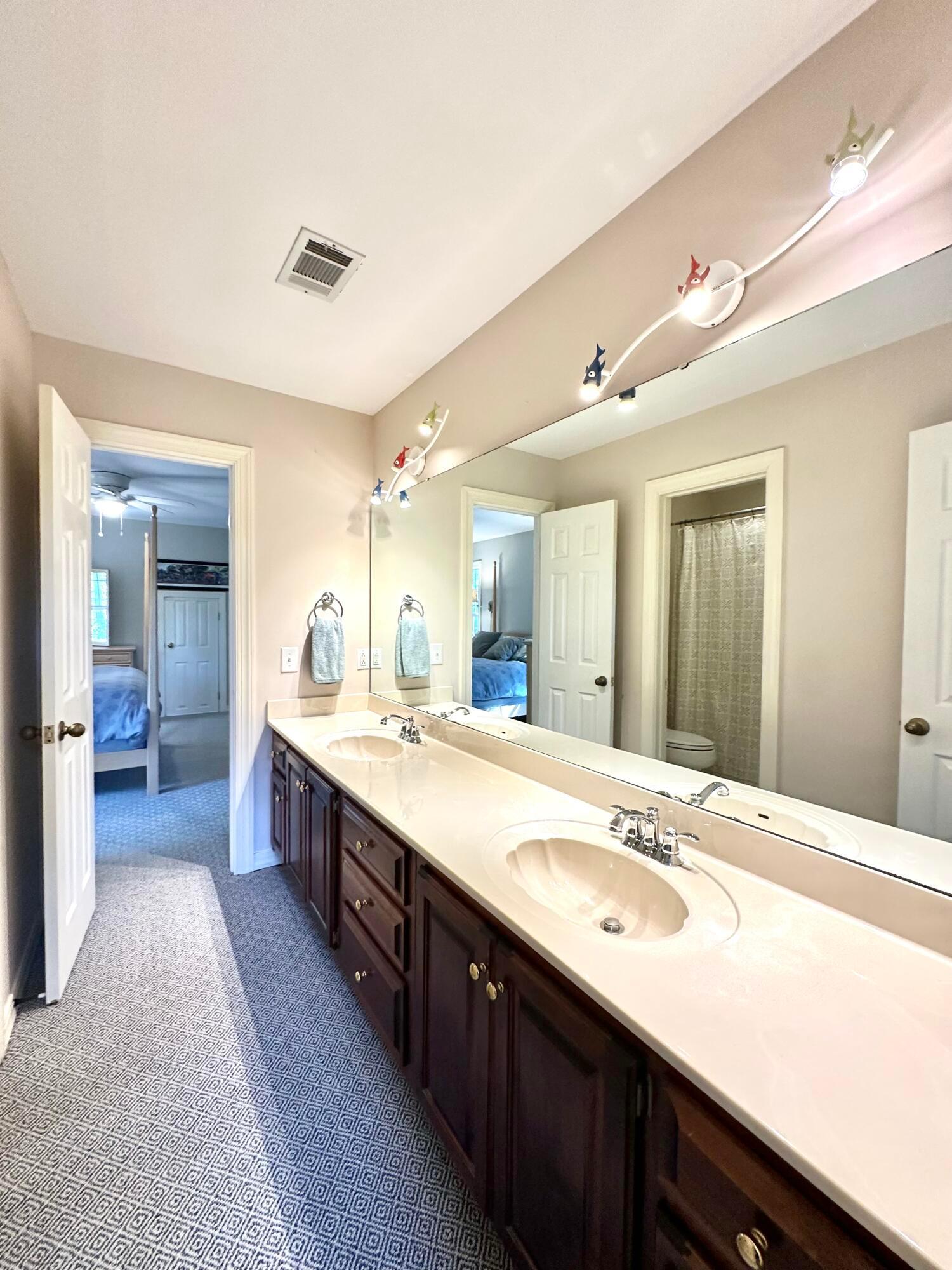 Tupelo, Mississippi, 38804, United States, 4 Bedrooms Bedrooms, ,4 BathroomsBathrooms,Residential,For Sale,1961666