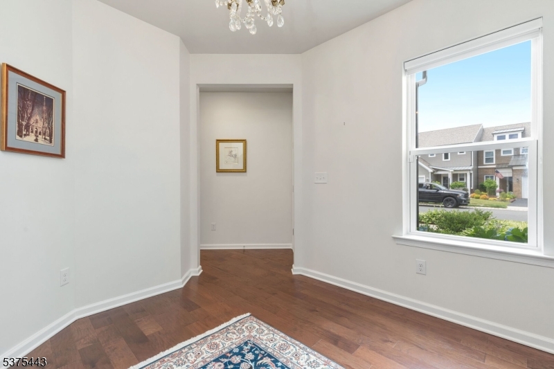 Florham Park Boro, New Jersey, 07932, United States, 2 Bedrooms Bedrooms, ,3 BathroomsBathrooms,Residential,For Sale,1917445