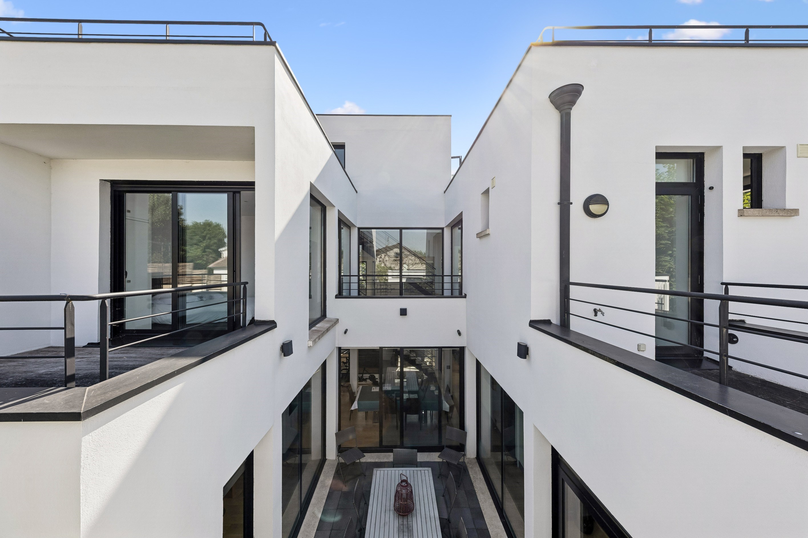  Anthony Béchu Signature Home in Saint-Cloud