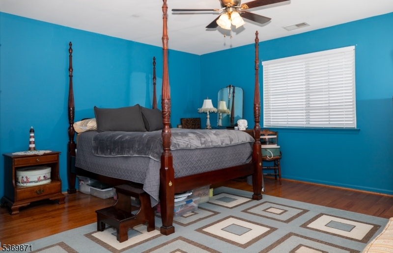 Jefferson Twp., New Jersey, 07438-8883, United States, 4 Bedrooms Bedrooms, ,3 BathroomsBathrooms,Residential,For Sale,1914161