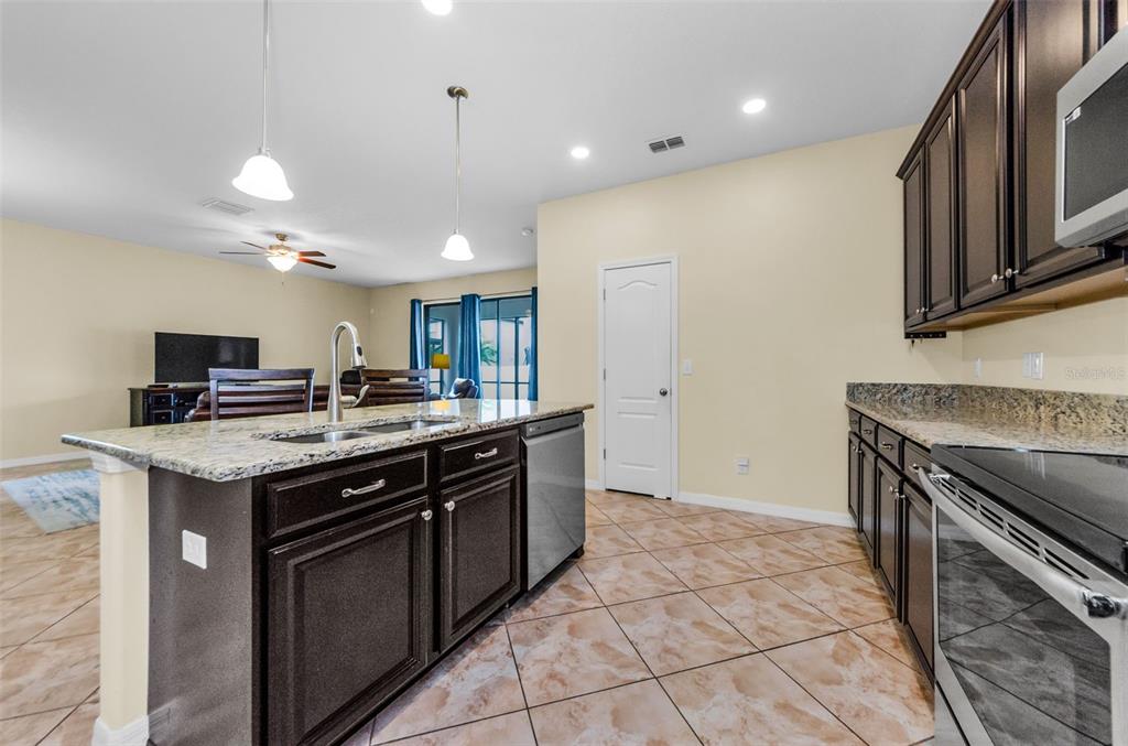 New Port Richey, Florida, 34655, United States, 4 Bedrooms Bedrooms, ,4 BathroomsBathrooms,Residential,For Sale,1954623