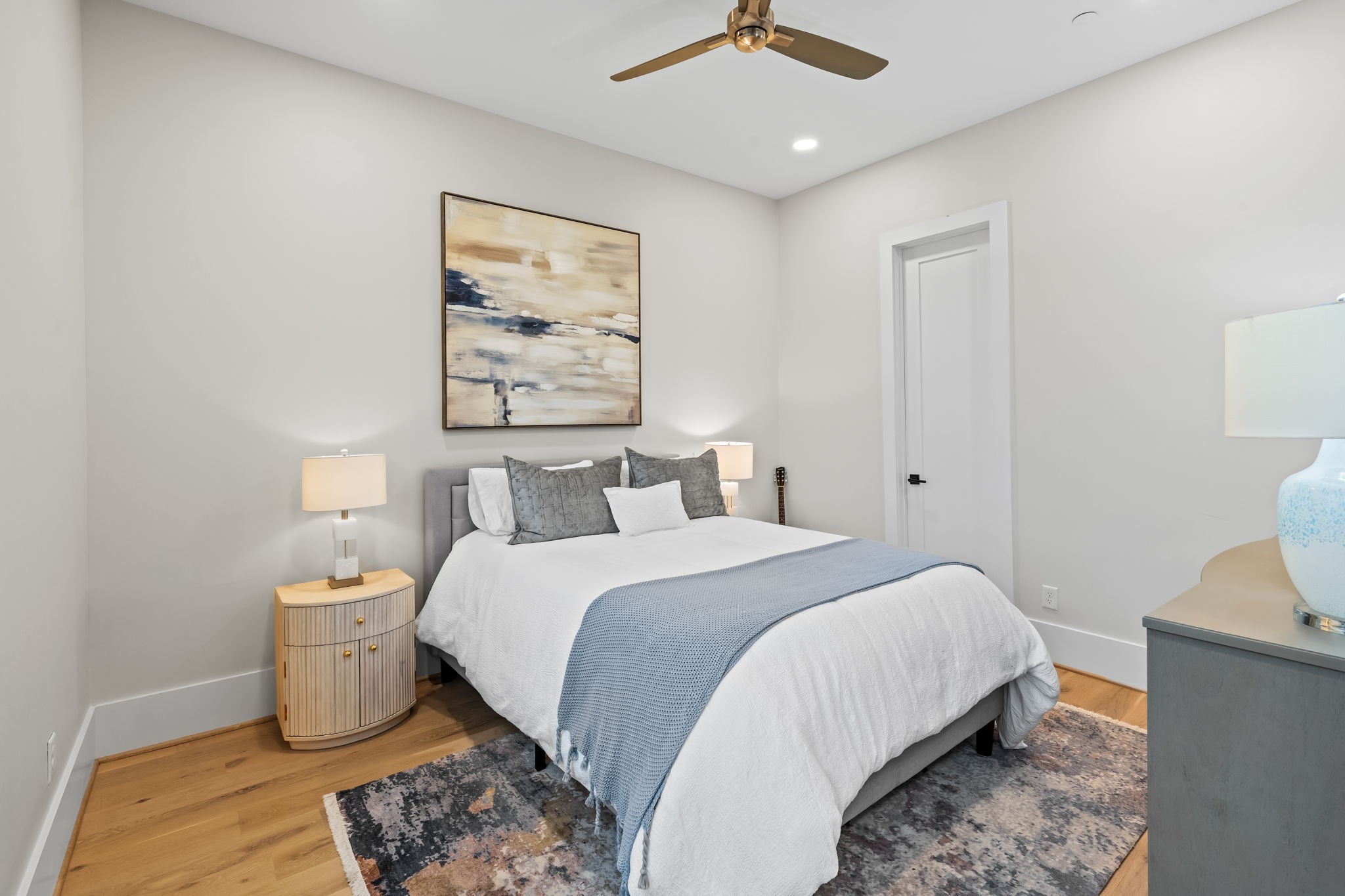 611 N Live Oak Street - 物件實景