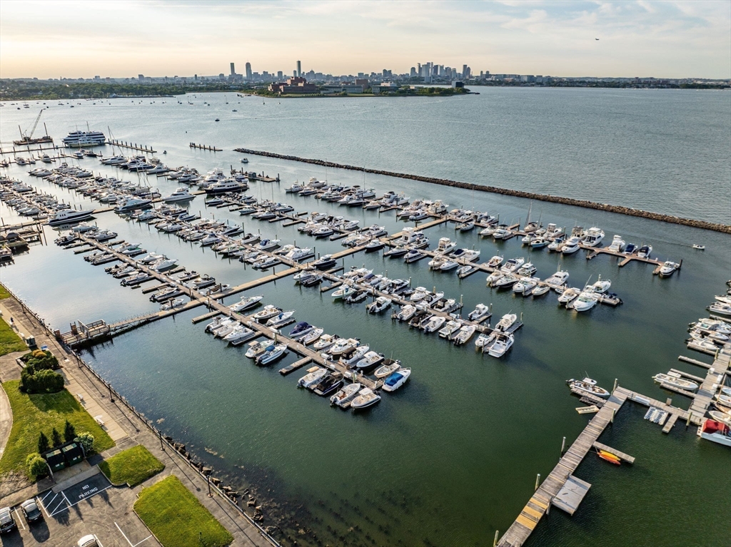 Quincy, Massachusetts, 02171, United States, 2 Bedrooms Bedrooms, ,2 BathroomsBathrooms,Residential,For Sale,1976883