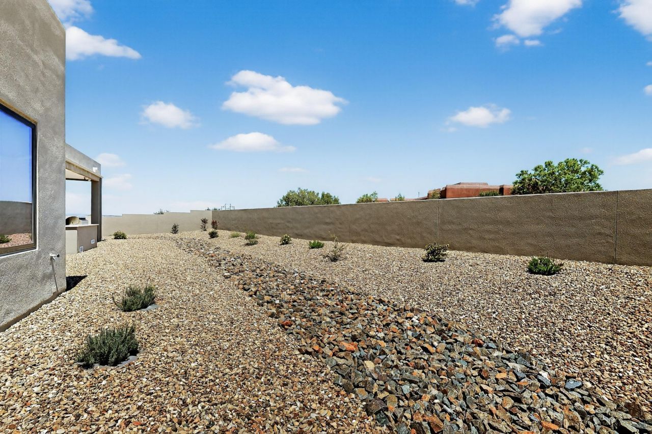Placitas, New Mexico, 87043, United States, 3 Bedrooms Bedrooms, ,4 BathroomsBathrooms,Residential,For Sale,1903548