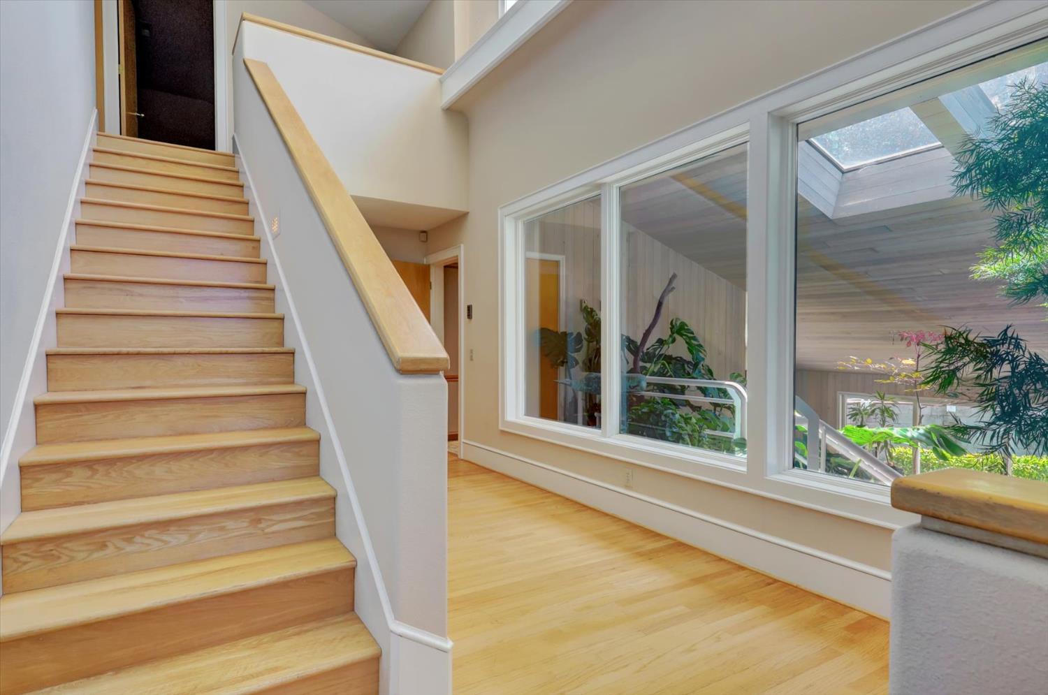 Nevada City, California, 95959, United States, 3 Bedrooms Bedrooms, ,4 BathroomsBathrooms,Residential,For Sale,1903616