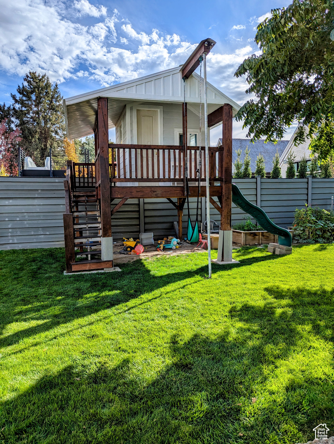 Orem, Utah, 84097, United States, 7 Bedrooms Bedrooms, ,3 BathroomsBathrooms,Residential,For Sale,1983193