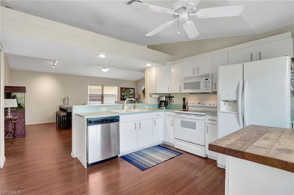 Naples, Florida, 34110, United States, 3 Bedrooms Bedrooms, ,2 BathroomsBathrooms,Residential,For Sale,1958248
