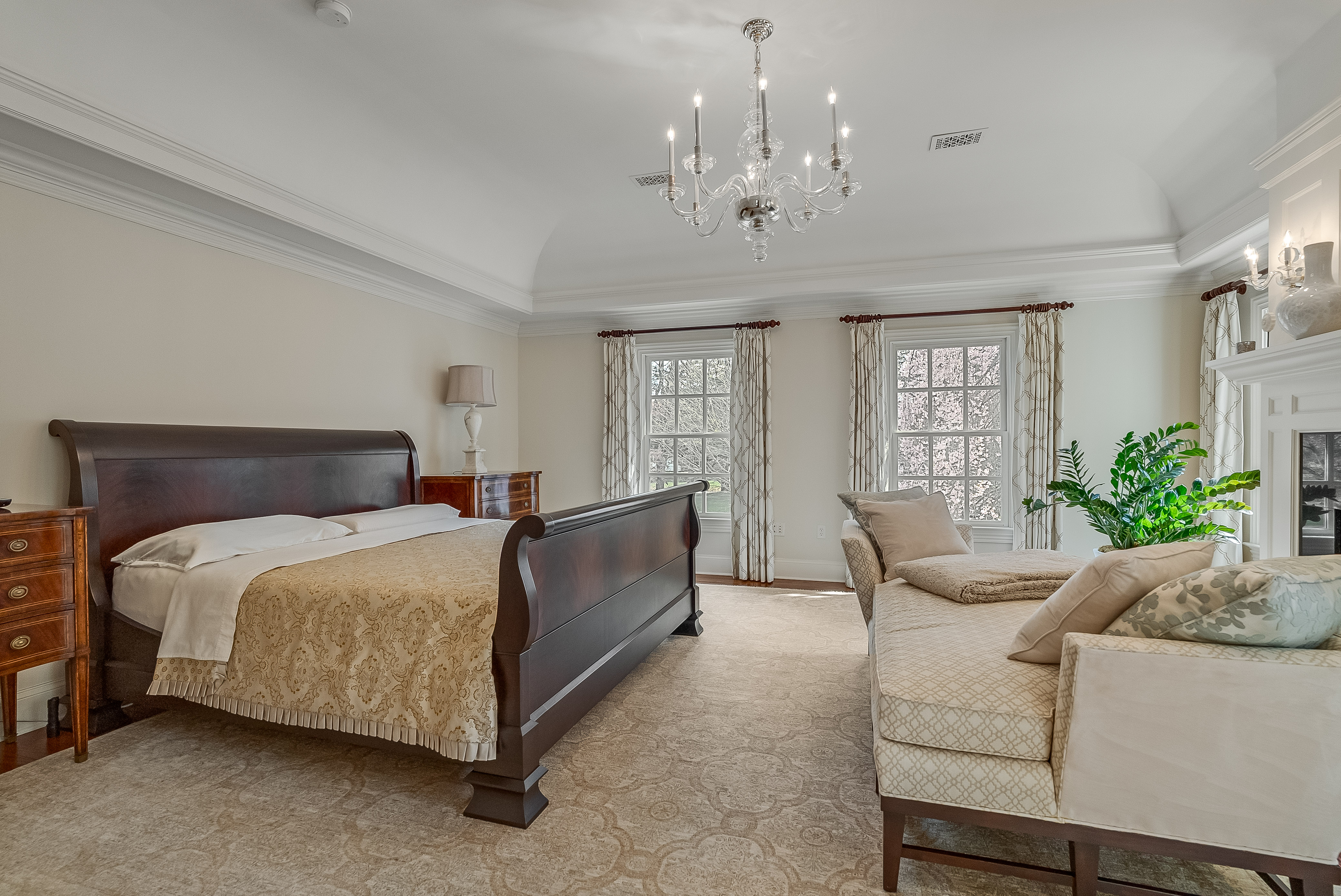  Georgian Colonial Home Set on Three Plus Acres - 物件實景