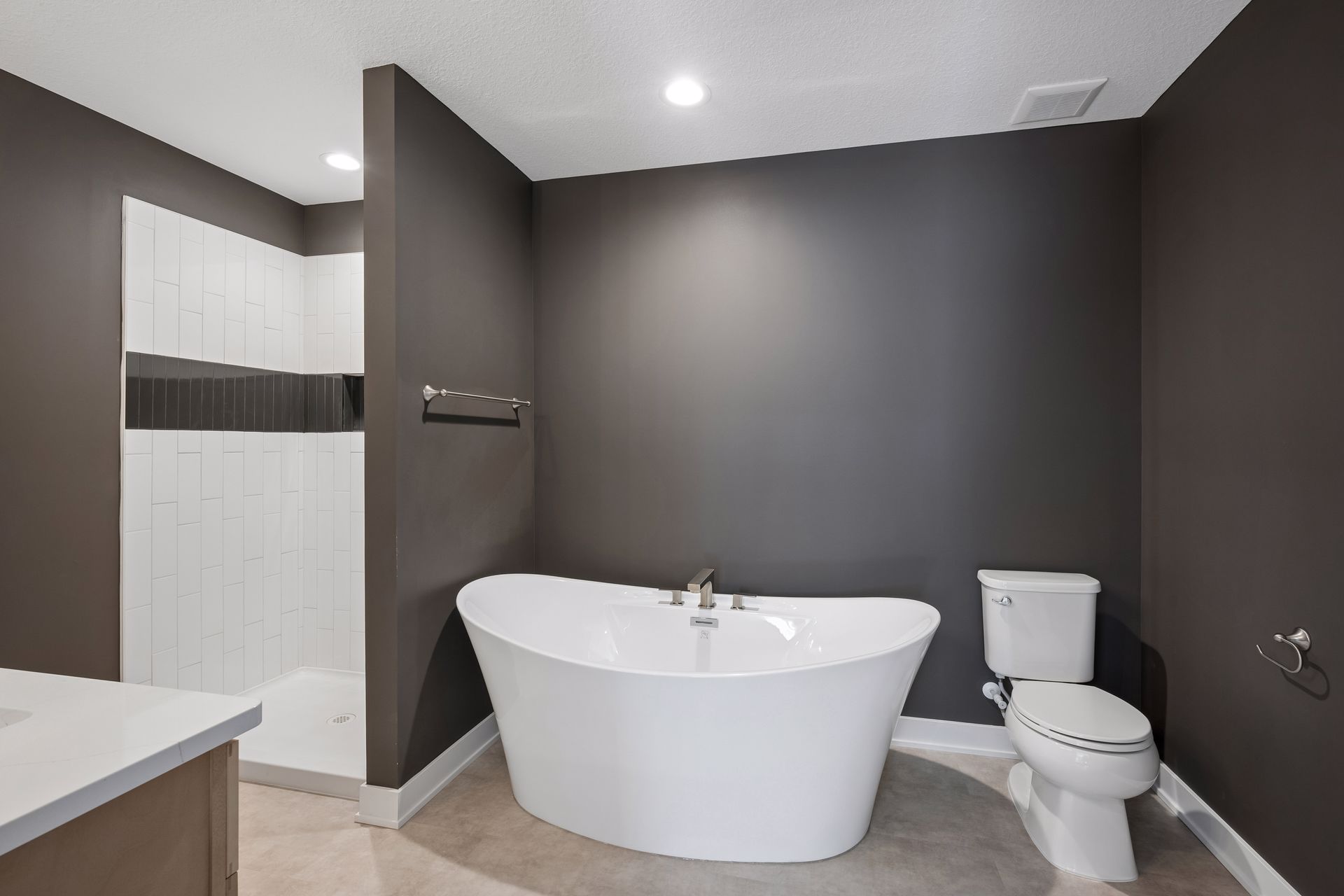  Luxury Design, Immediate Occupancy - 物件實景