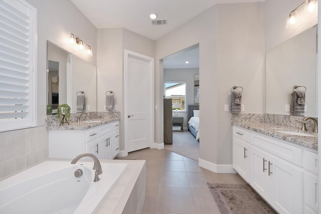 Roseville, California, 95747, United States, 4 Bedrooms Bedrooms, ,4 BathroomsBathrooms,Residential,For Sale,1927249