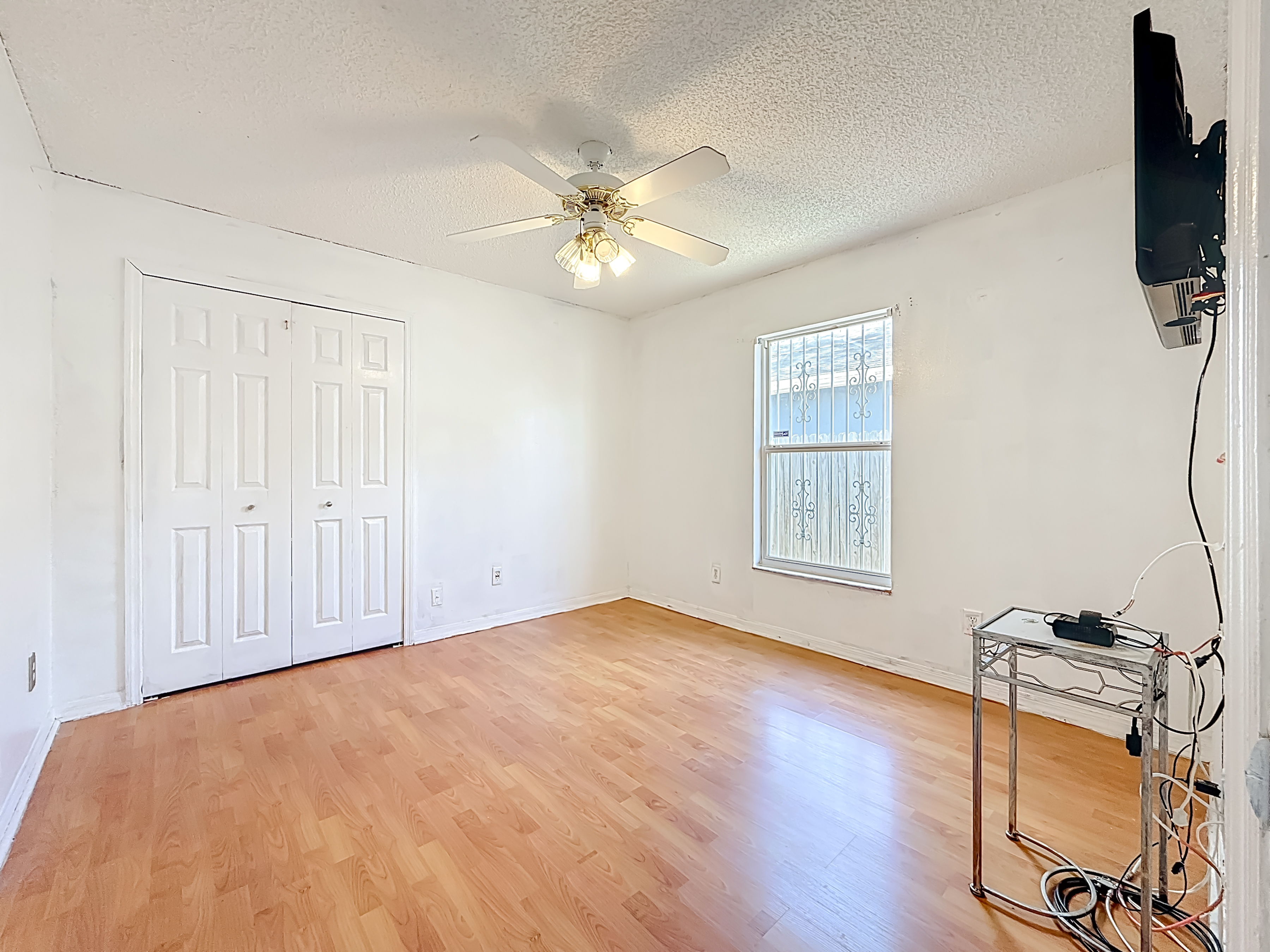 St. Petersburg, Florida, 33713, United States, 4 Bedrooms Bedrooms, ,2 BathroomsBathrooms,Residential,For Sale,2005721