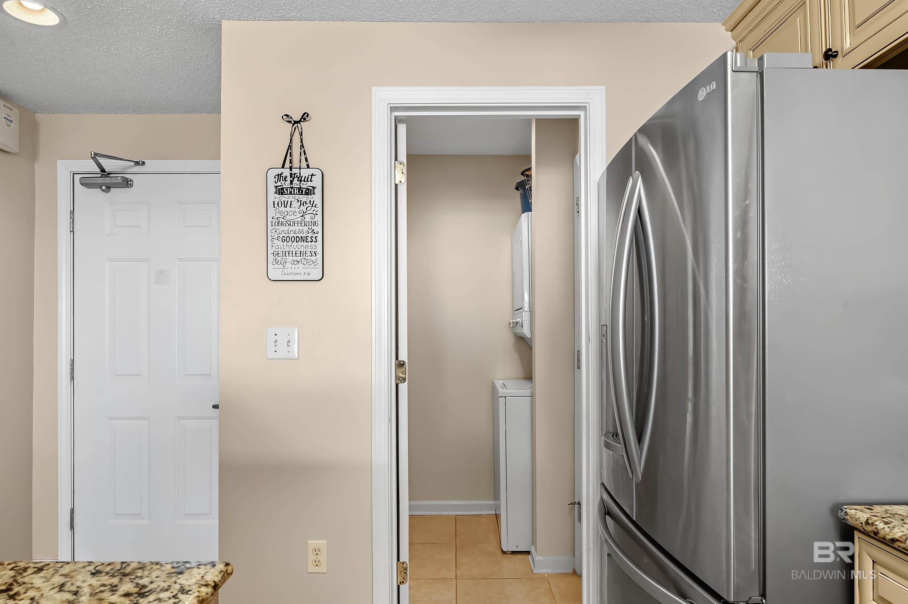 Gulf Shores, Alabama, 36542, United States, 2 Bedrooms Bedrooms, ,2 BathroomsBathrooms,Residential,For Sale,1997271