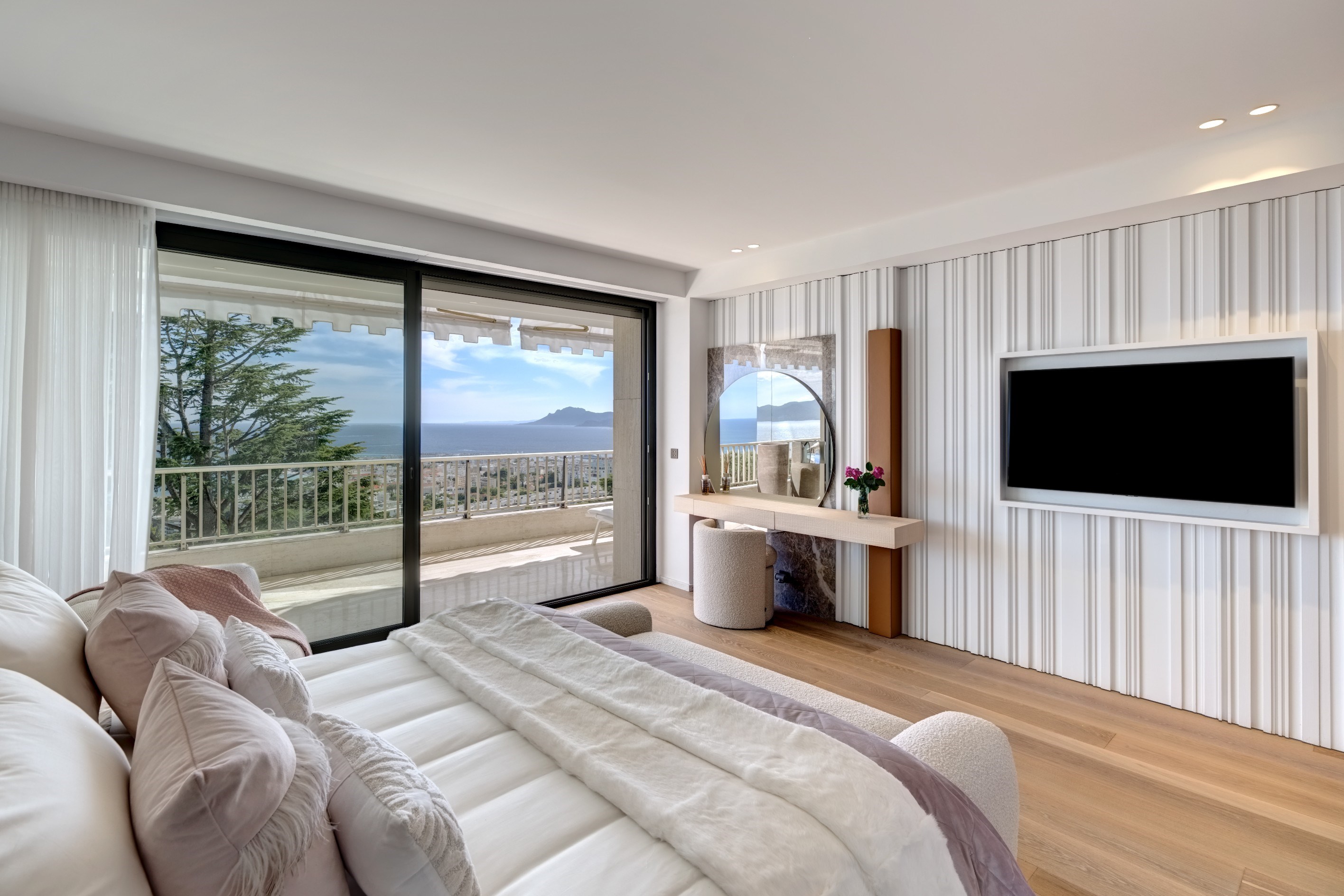  La Californie - Sea-view apartment in a secure residence with private shuttle s… - 物件實景