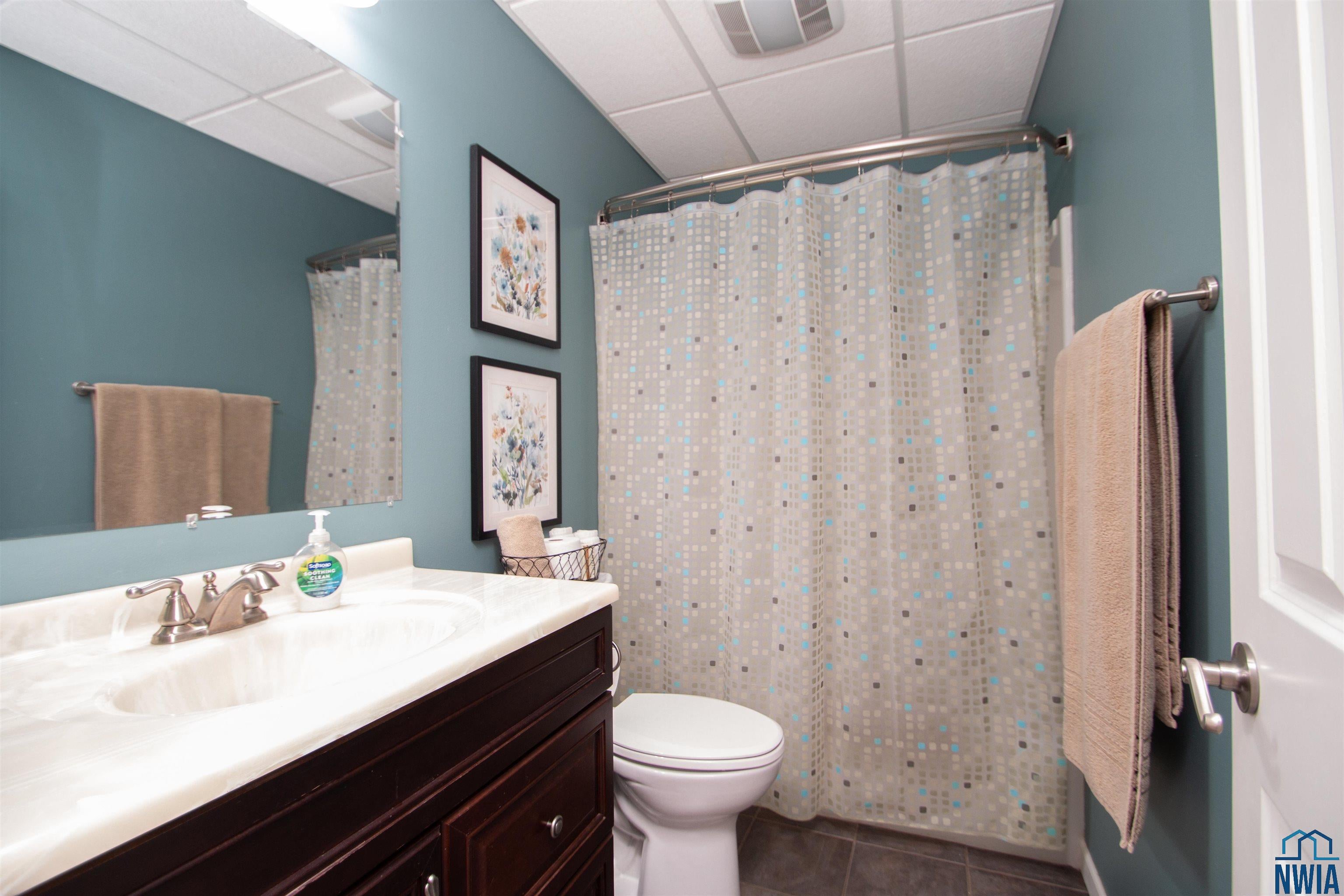 Dakota Dunes, South Dakota, 57049, United States, 4 Bedrooms Bedrooms, ,3 BathroomsBathrooms,Residential,For Sale,1979116