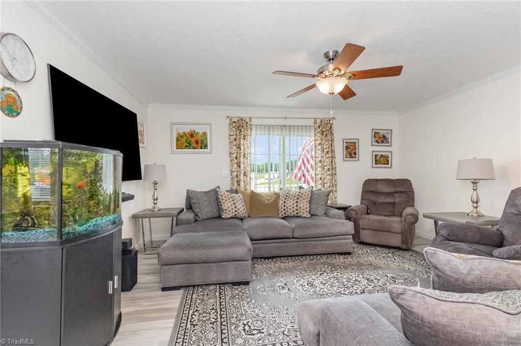 Burlington, North Carolina, 27217, United States, 3 Bedrooms Bedrooms, ,3 BathroomsBathrooms,Residential,For Sale,1908926