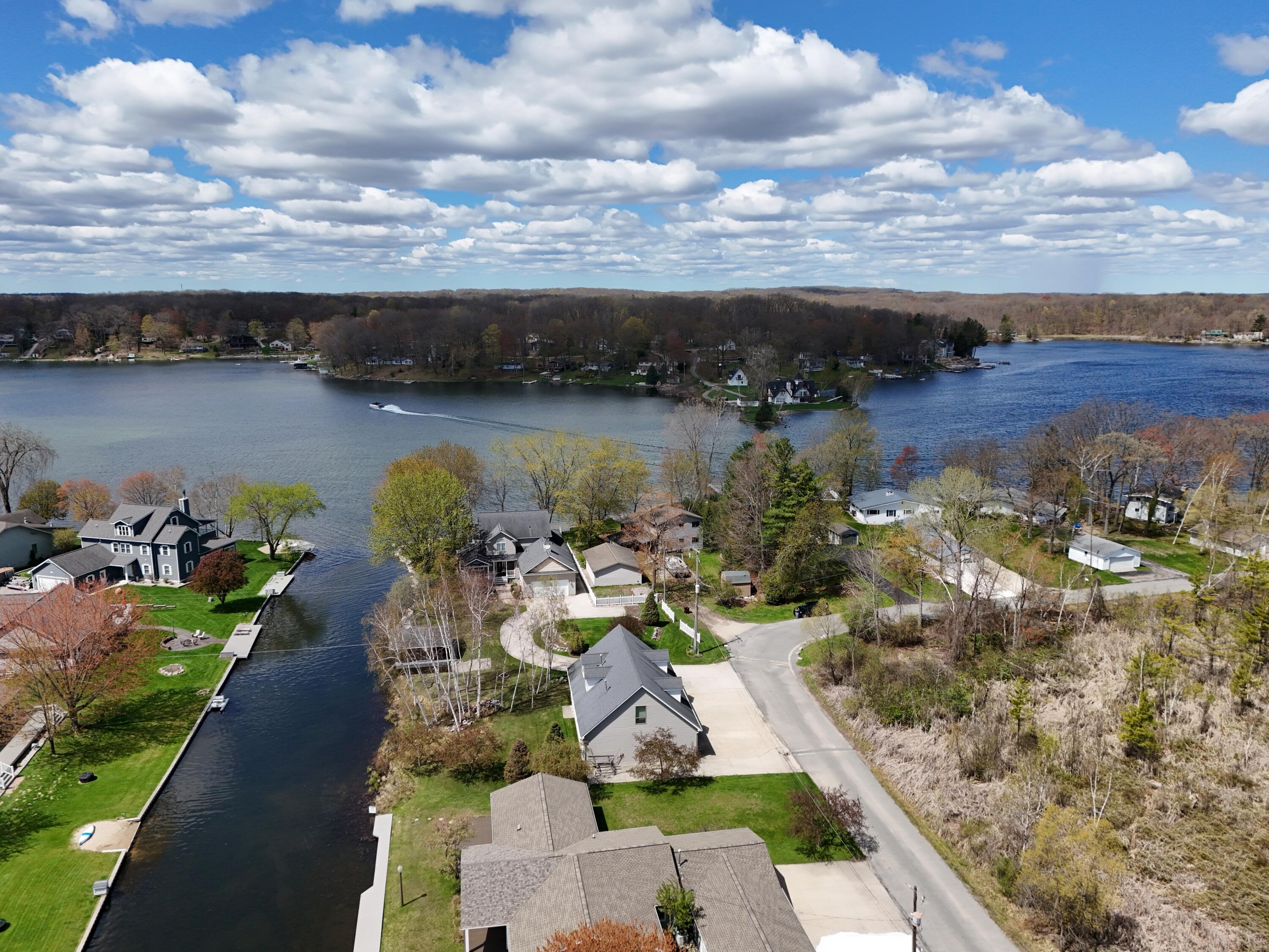 Mecosta, Michigan, 49332, United States, 4 Bedrooms Bedrooms, ,3 BathroomsBathrooms,Residential,For Sale,2035757