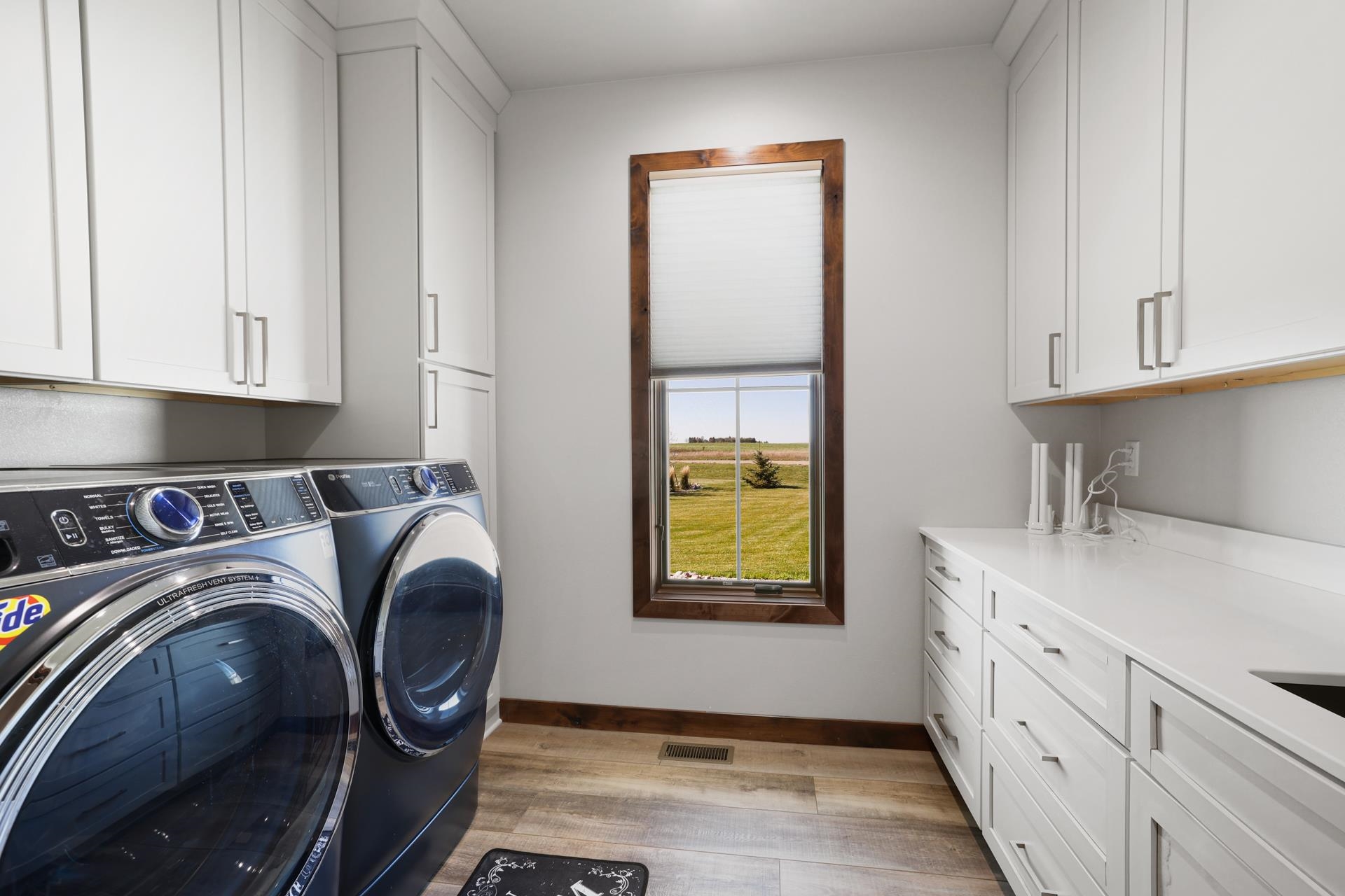 Garrison, North Dakota, 58540, United States, 4 Bedrooms Bedrooms, ,3 BathroomsBathrooms,Residential,For Sale,1976160