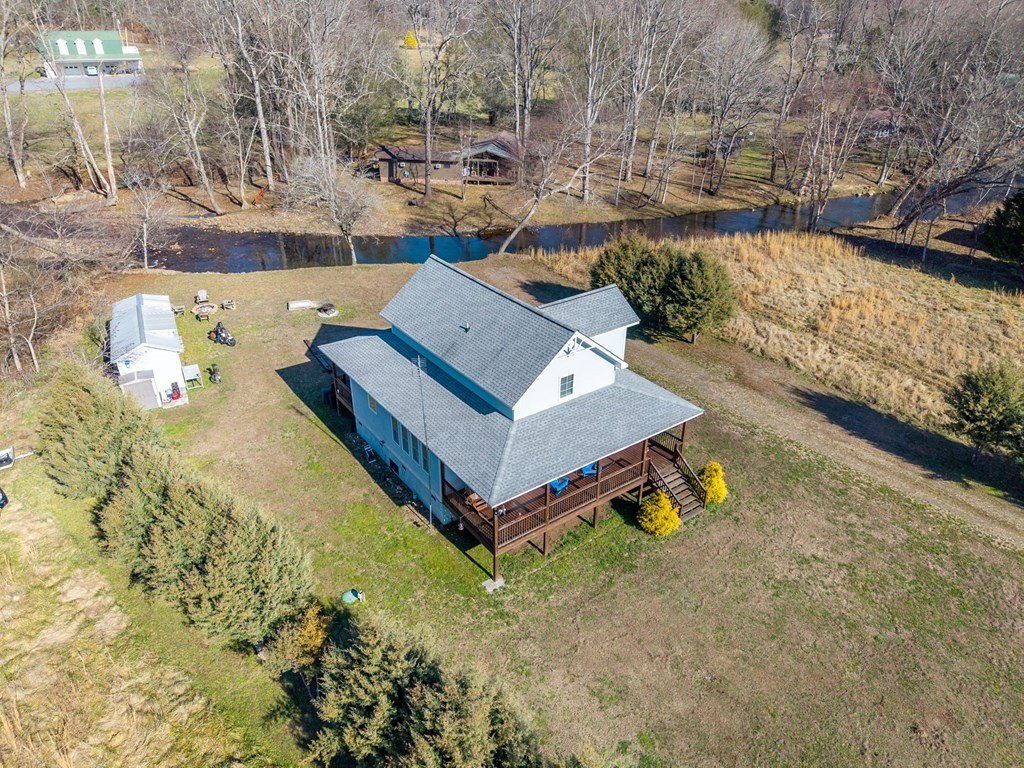 Hayesville, North Carolina, 28904, United States, 3 Bedrooms Bedrooms, ,3 BathroomsBathrooms,Residential,For Sale,2005507