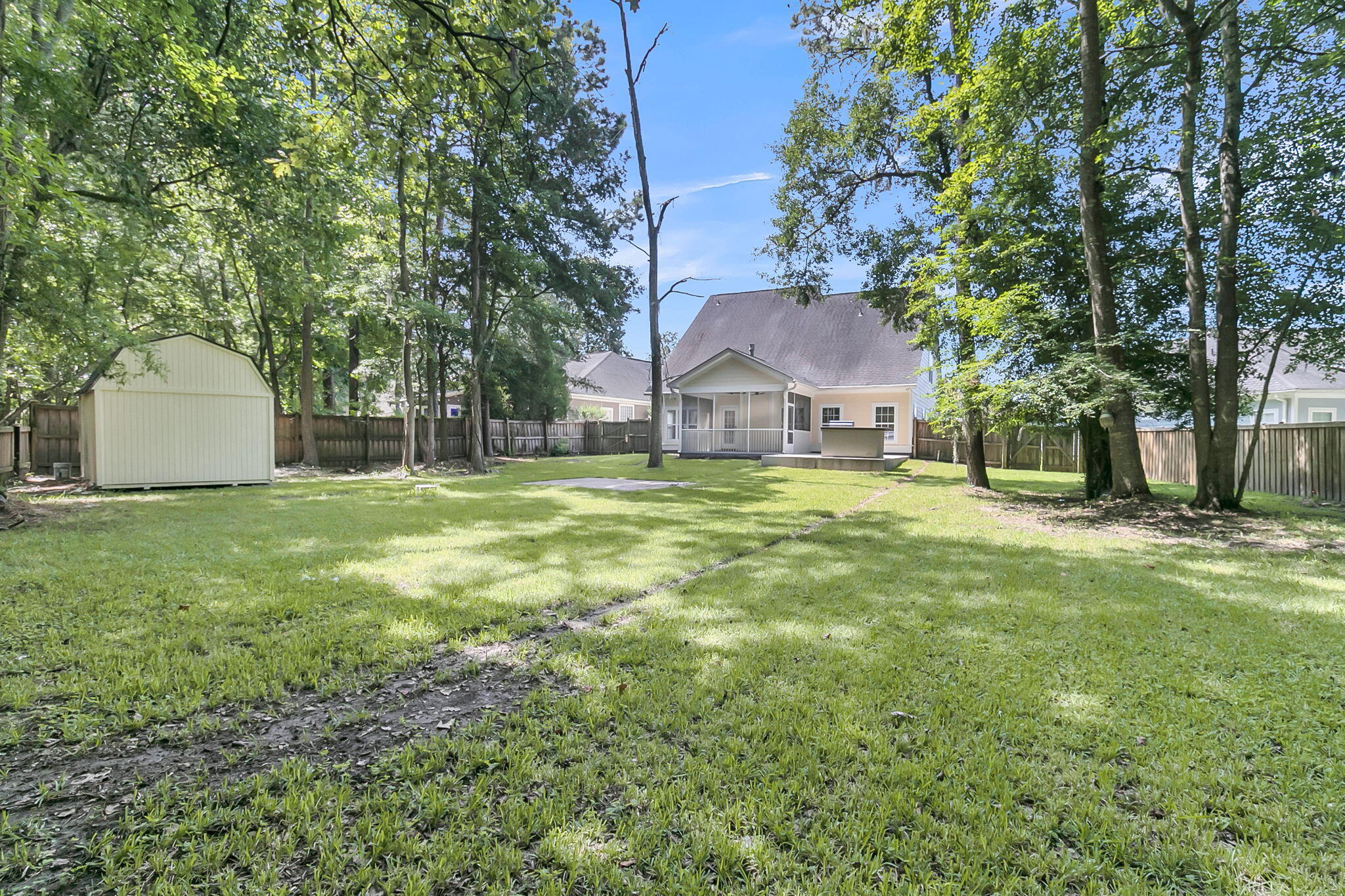 North Charleston, South Carolina, 29420, United States, 5 Bedrooms Bedrooms, ,4 BathroomsBathrooms,Residential,For Sale,1899453