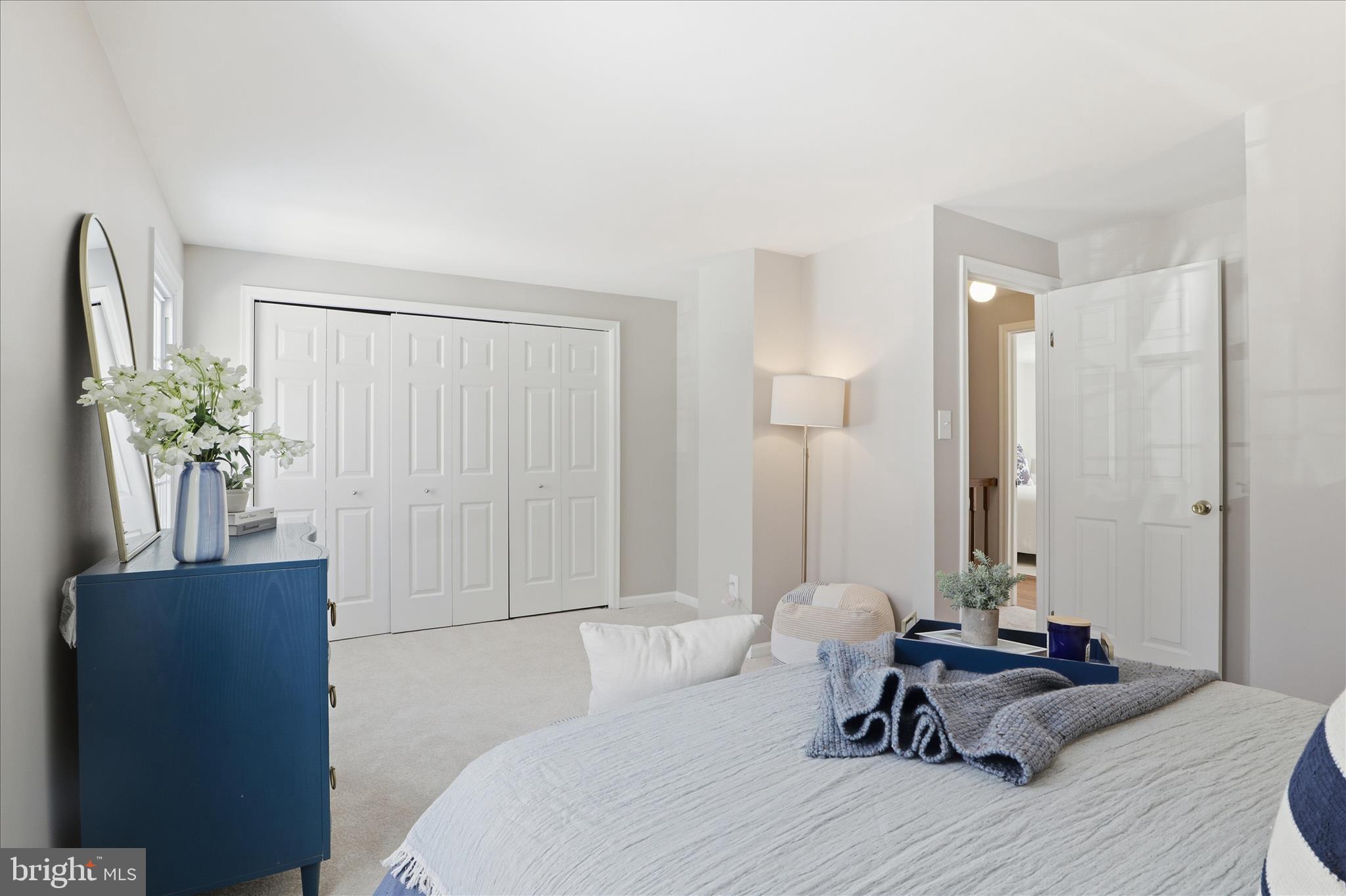 Reston, Virginia, 20194, United States, 2 Bedrooms Bedrooms, ,4 BathroomsBathrooms,Residential,For Sale,2015331